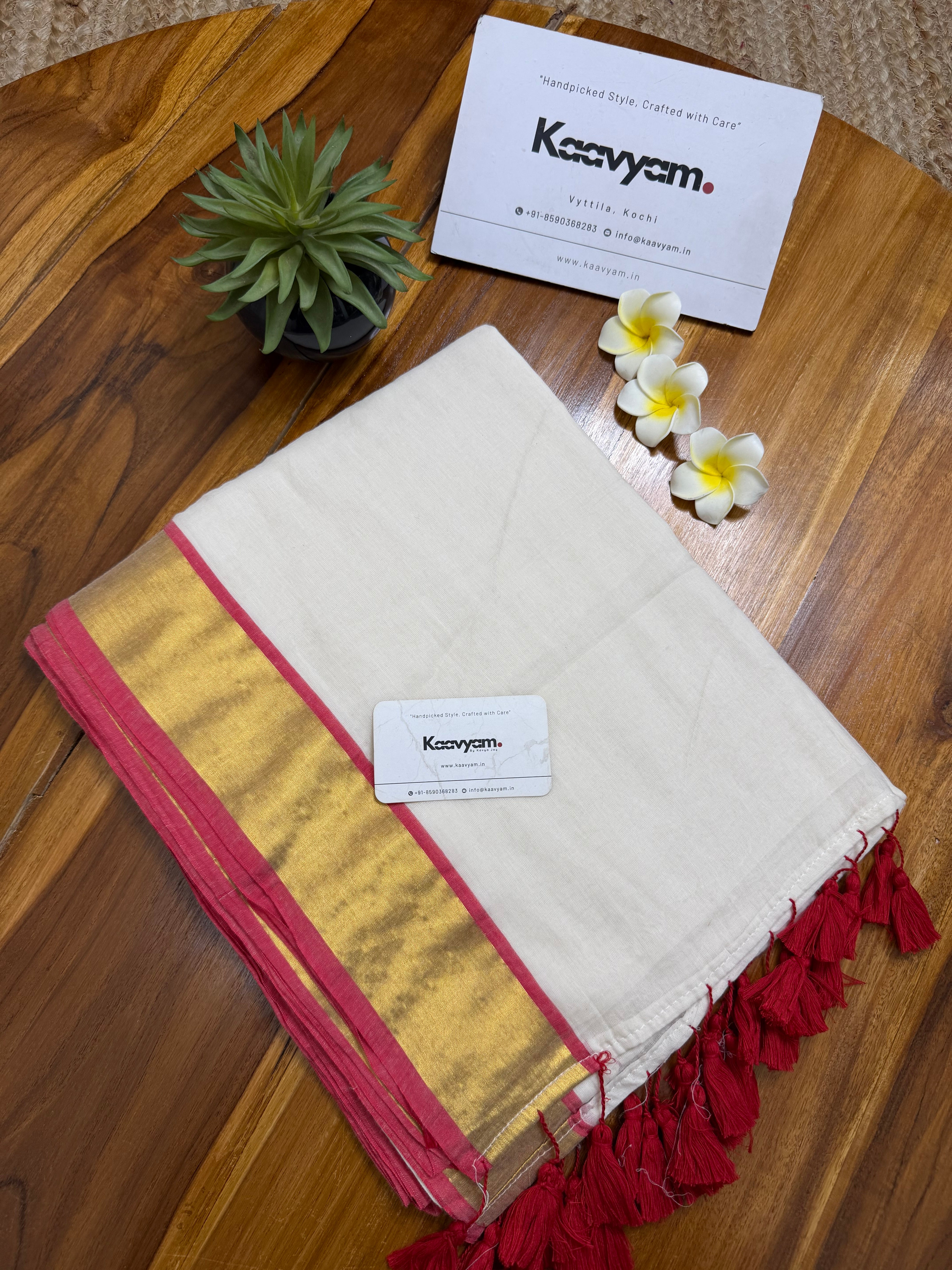 Double Kara Border Kasav Mul Cotton Saree - Manka