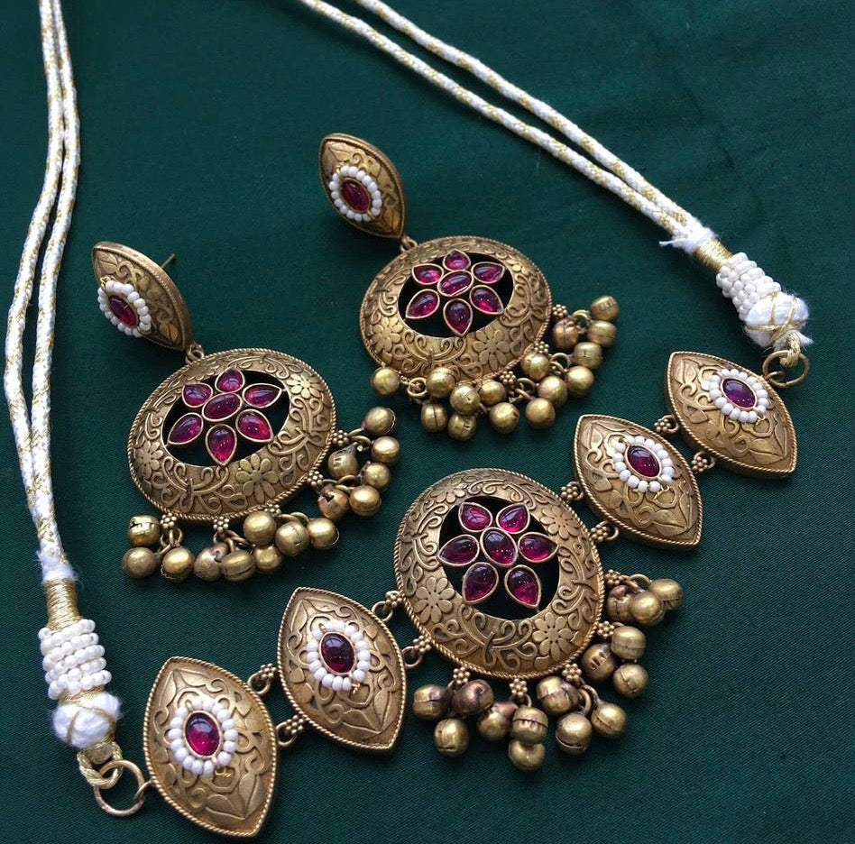 Rajwadi polish Choker