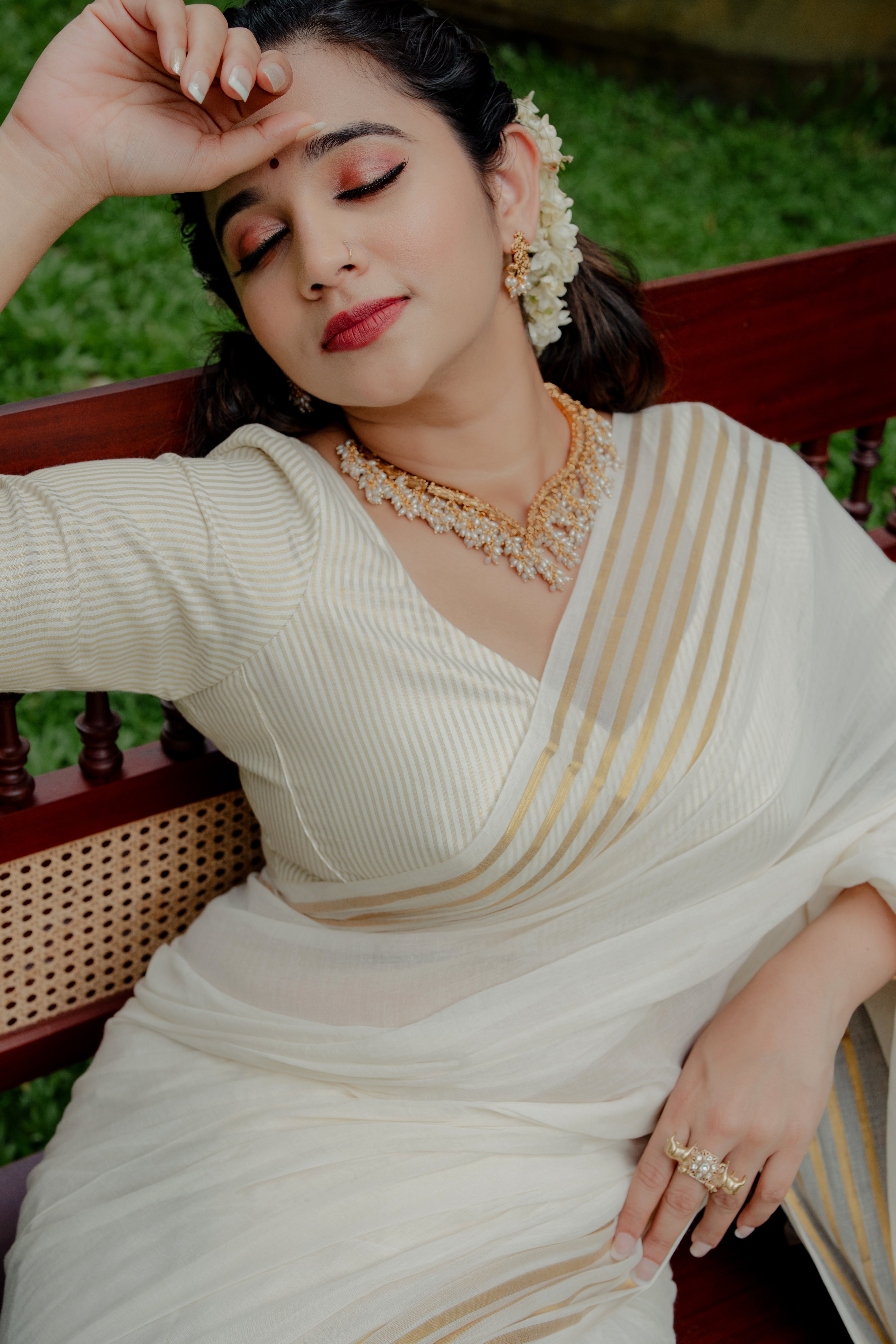Traditional Pearl Drop Hasli