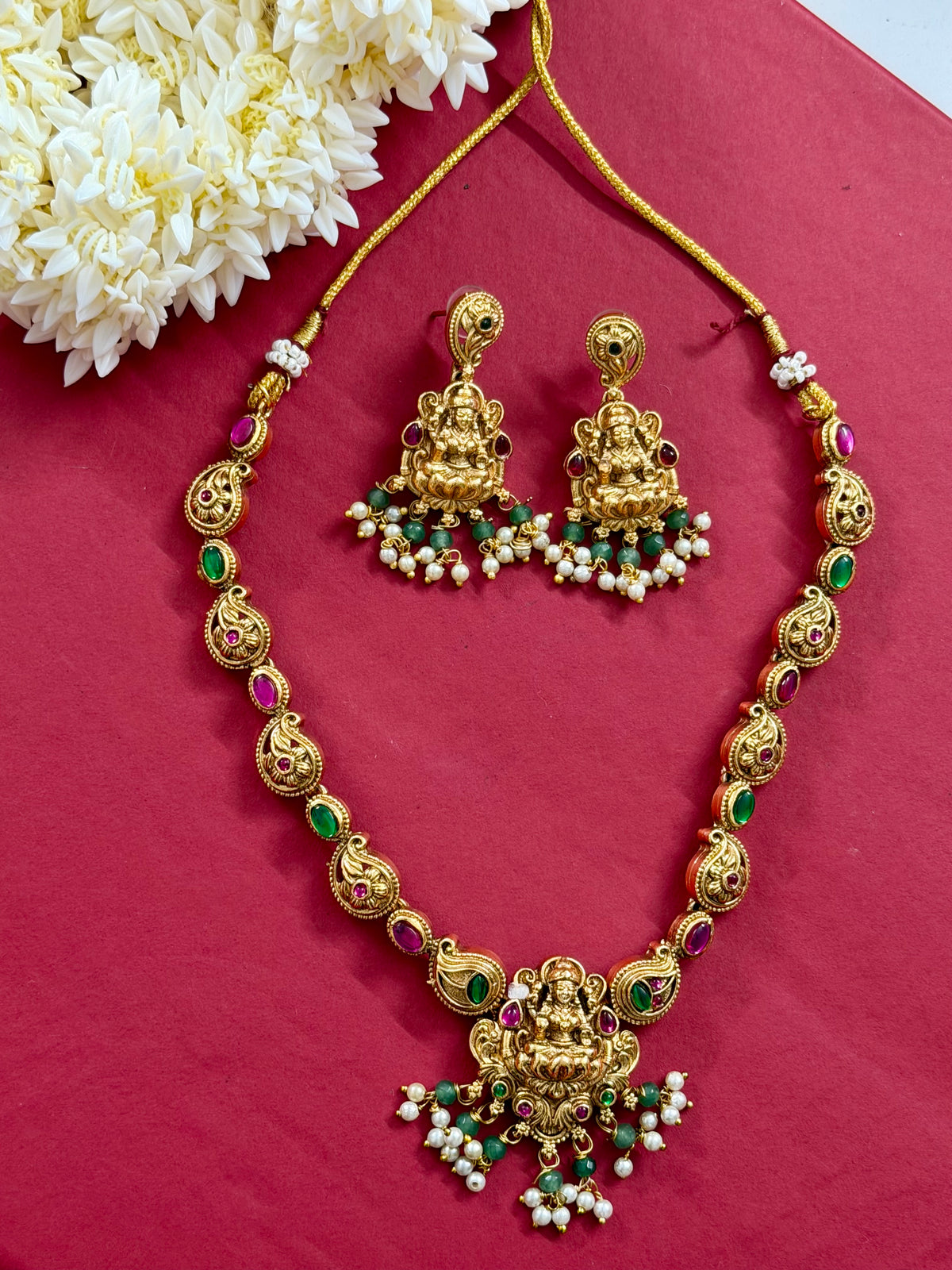 Aiswarya Lakshmi Necklace