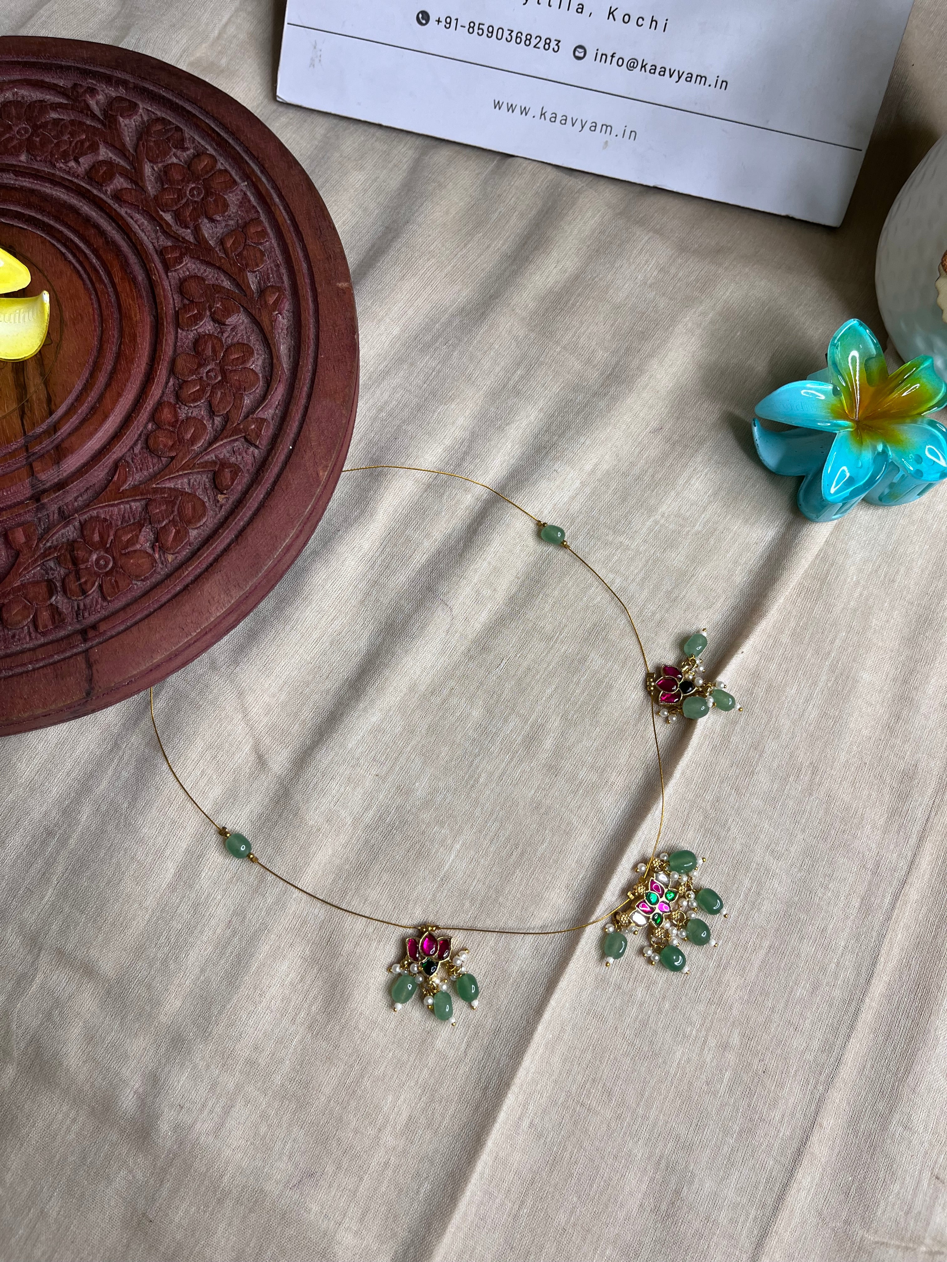 Invisible Kundhan Neckpiece