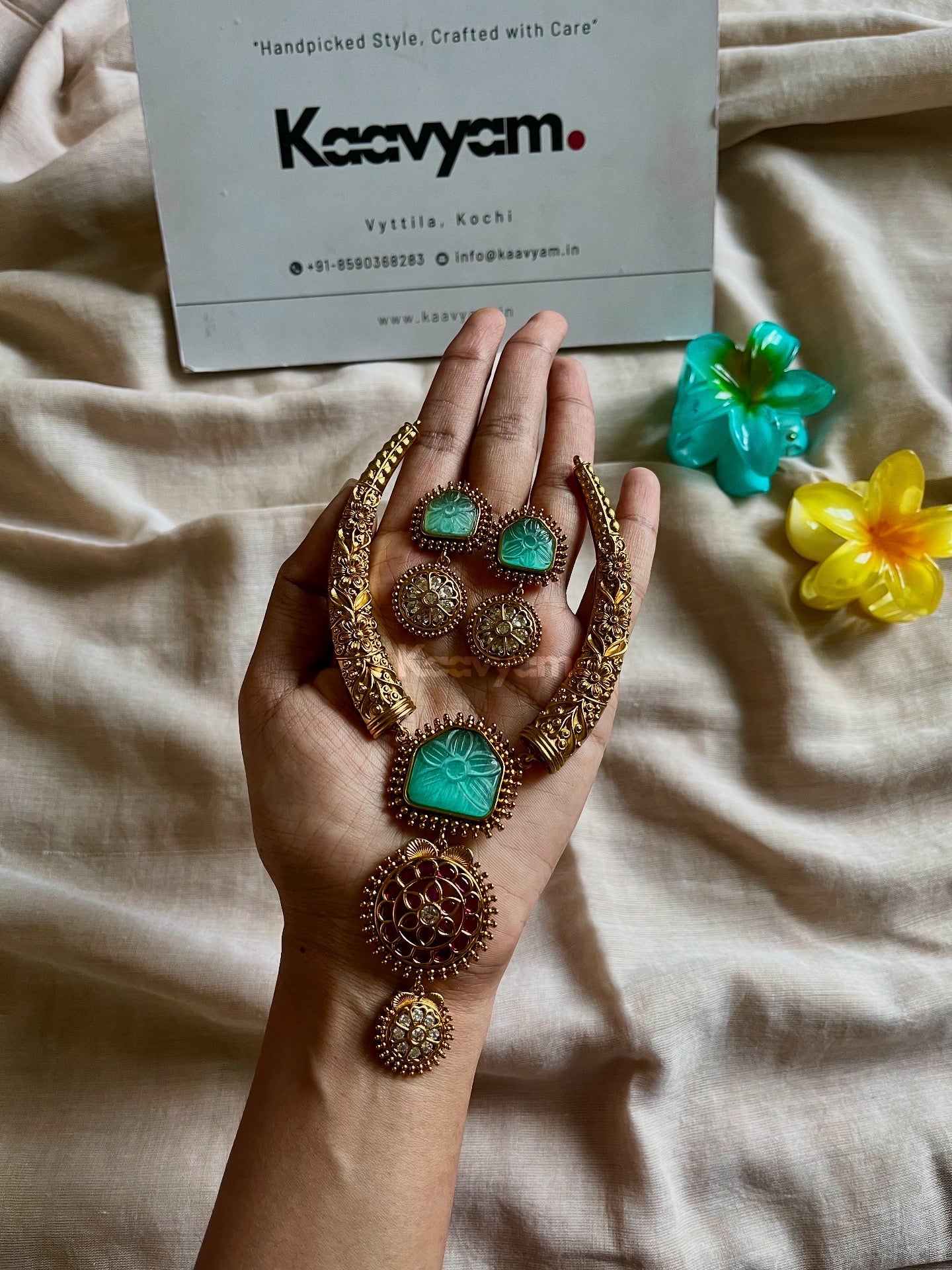 Antique Stone Hasli & Earrings