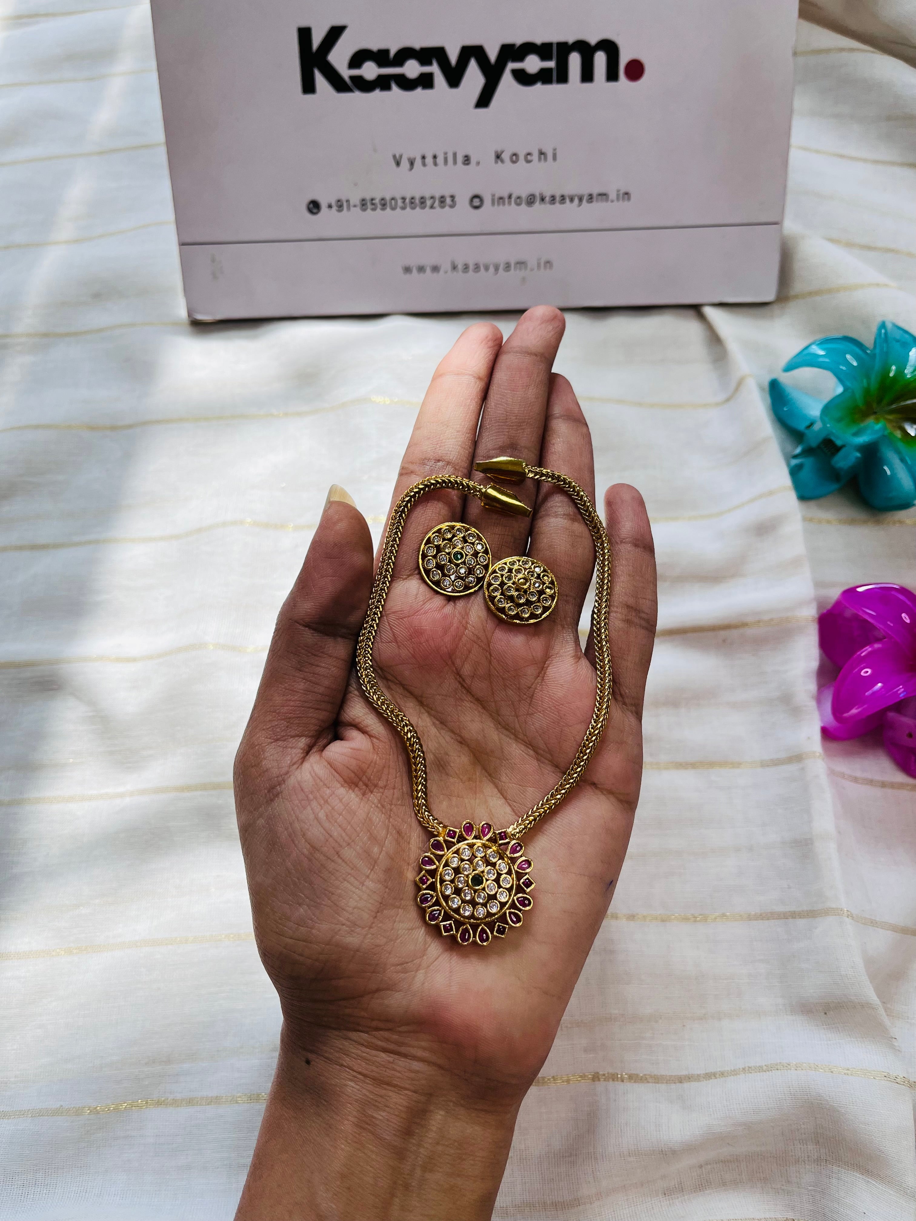 Flower Neckpiece & Earrings
