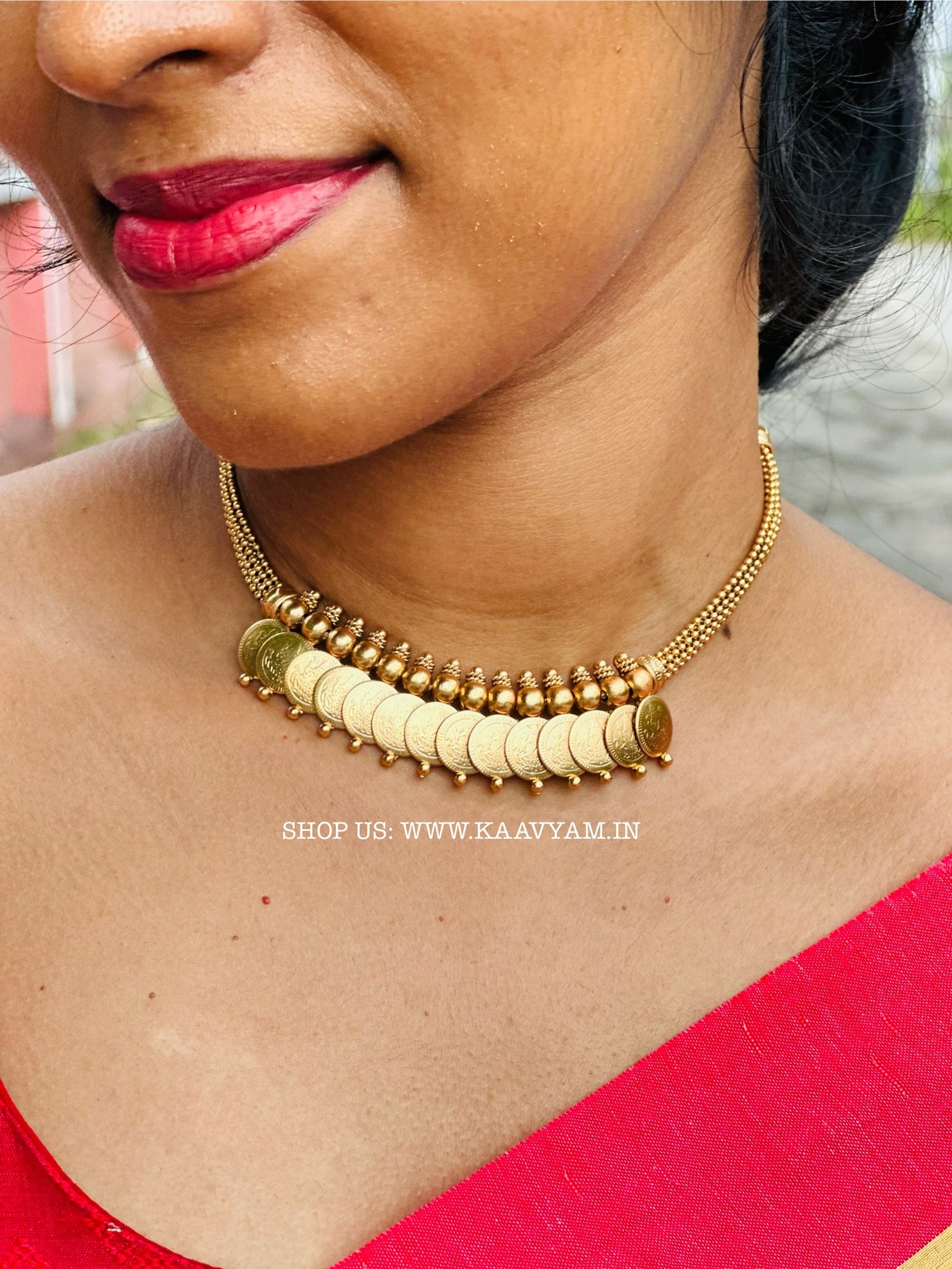 Kaasu Necklace & Earrings