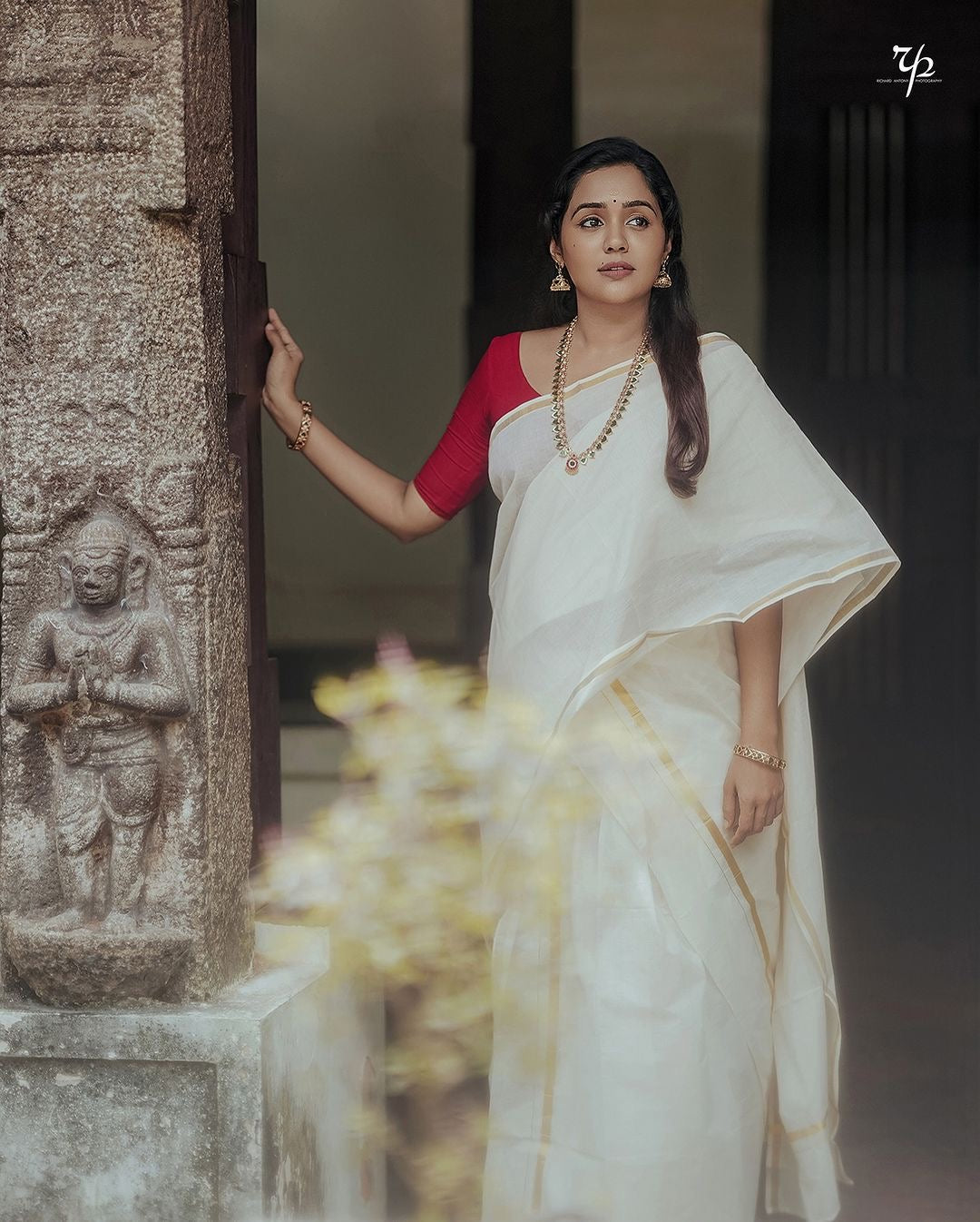 Kerala Puliyila Kasav Set and Mundu