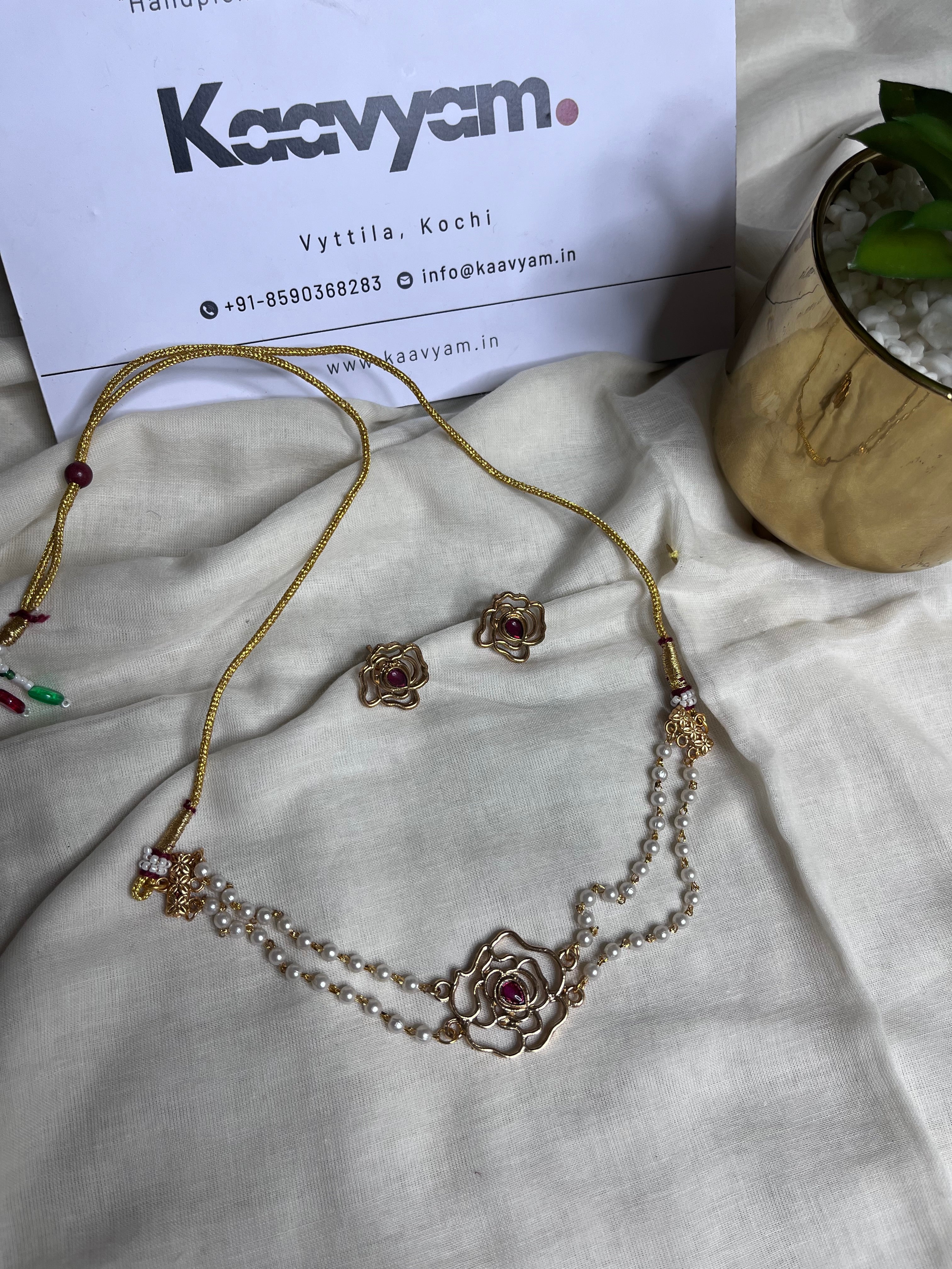 Rose Pearl Choker & Earrings