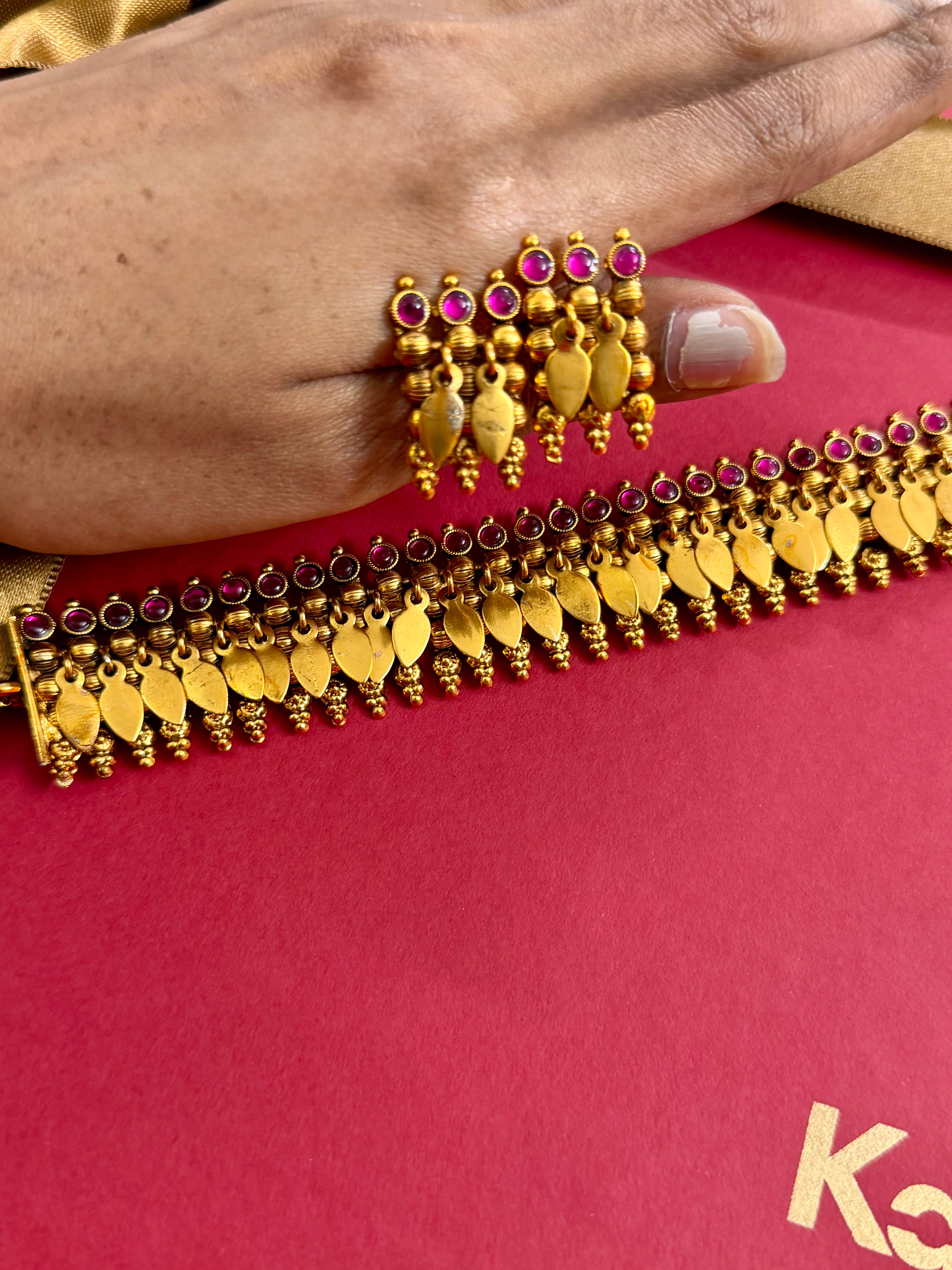 Ilakkathali Choker