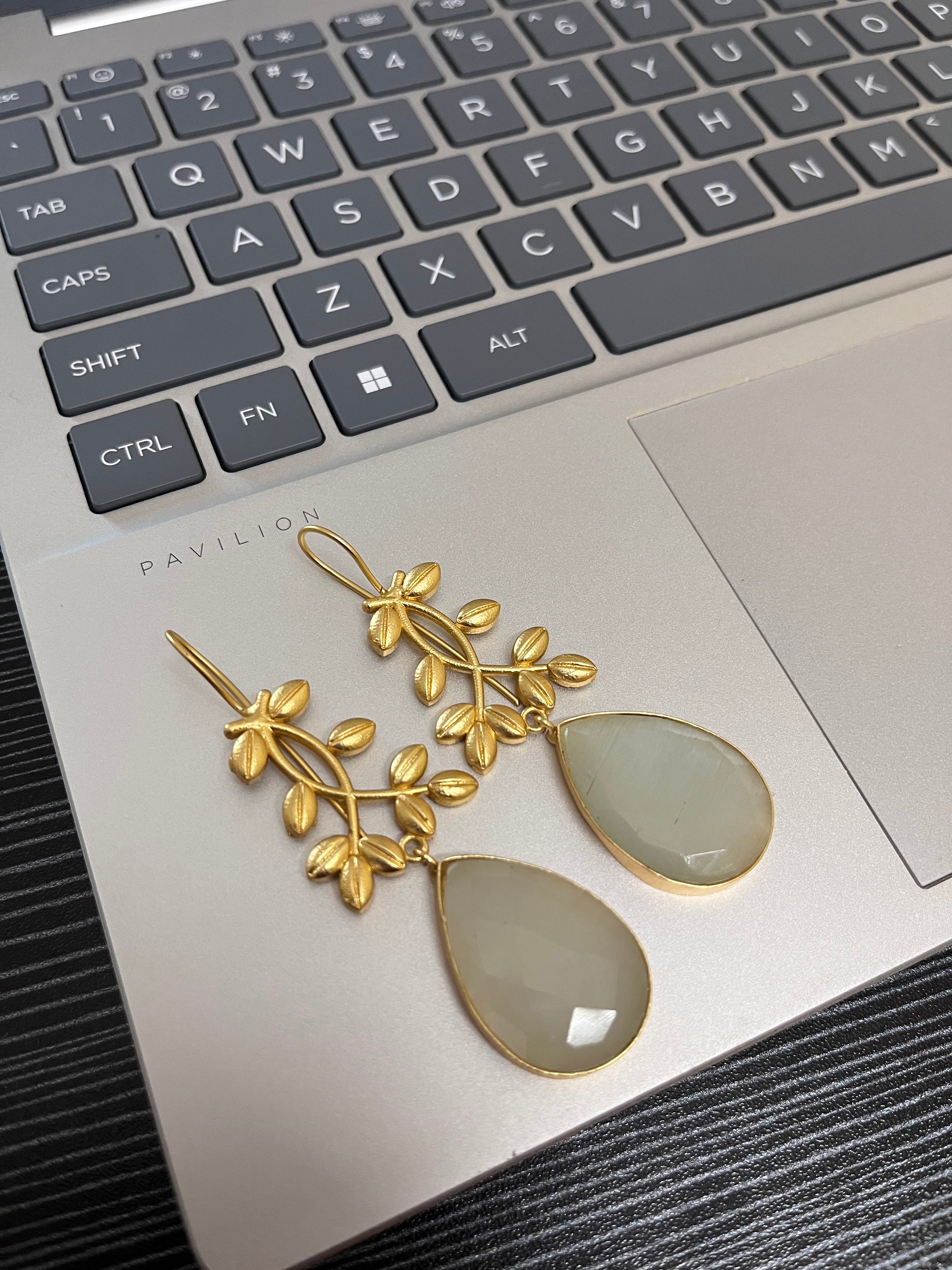Pearl Stone Drop Earring