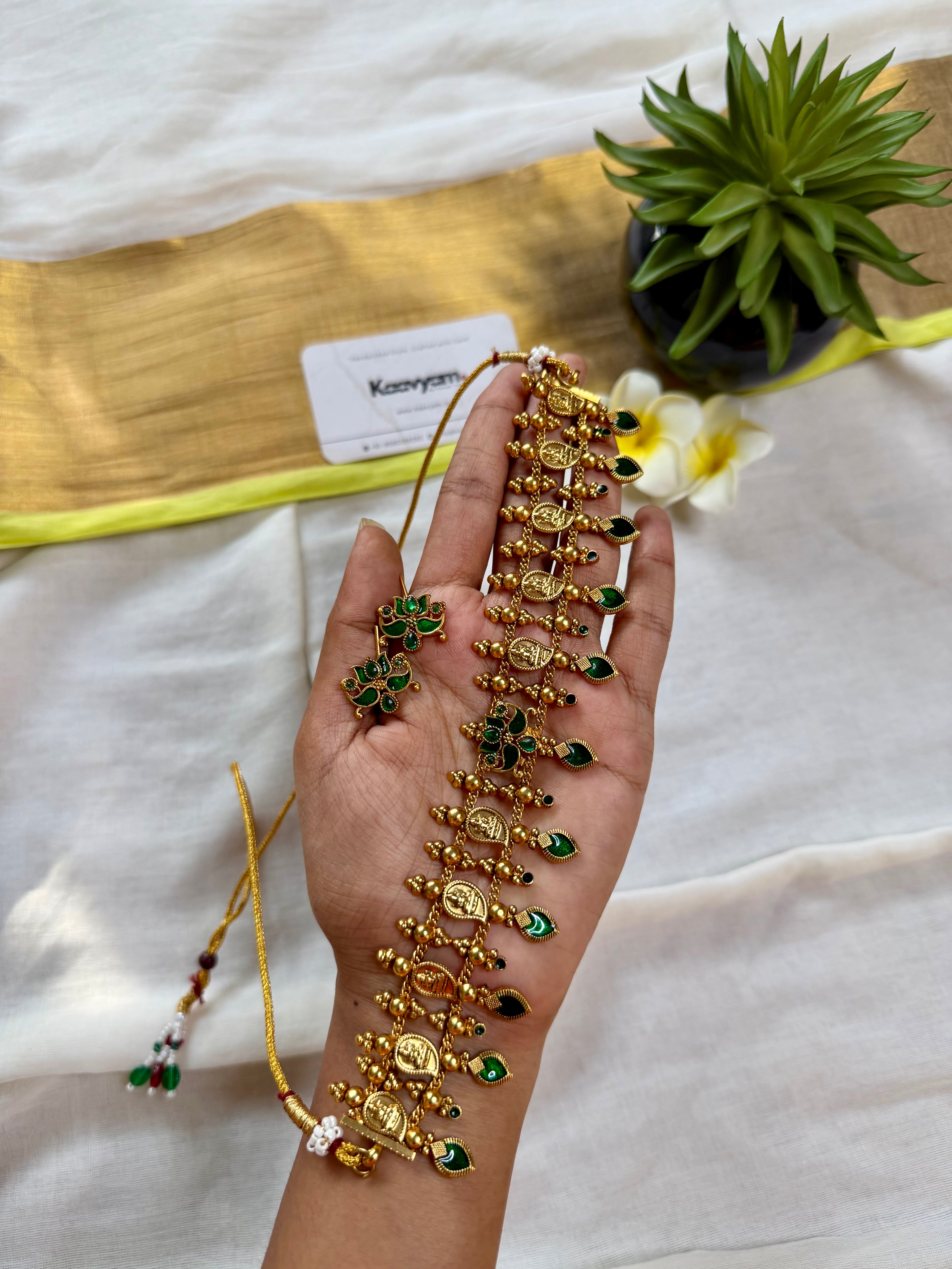 Mahalakshmi Choker