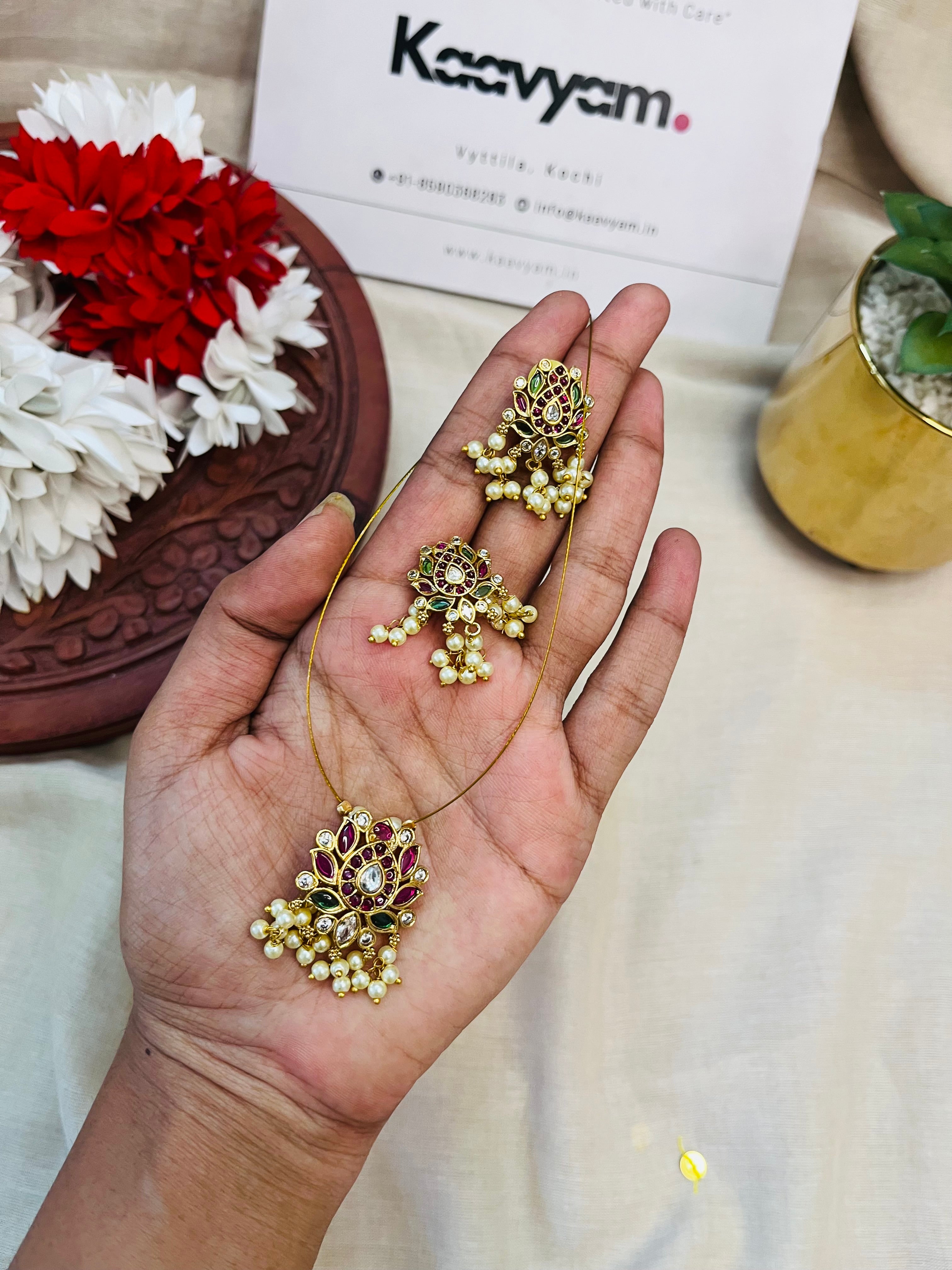 Invisible Lotus Neckpiece & Earrings