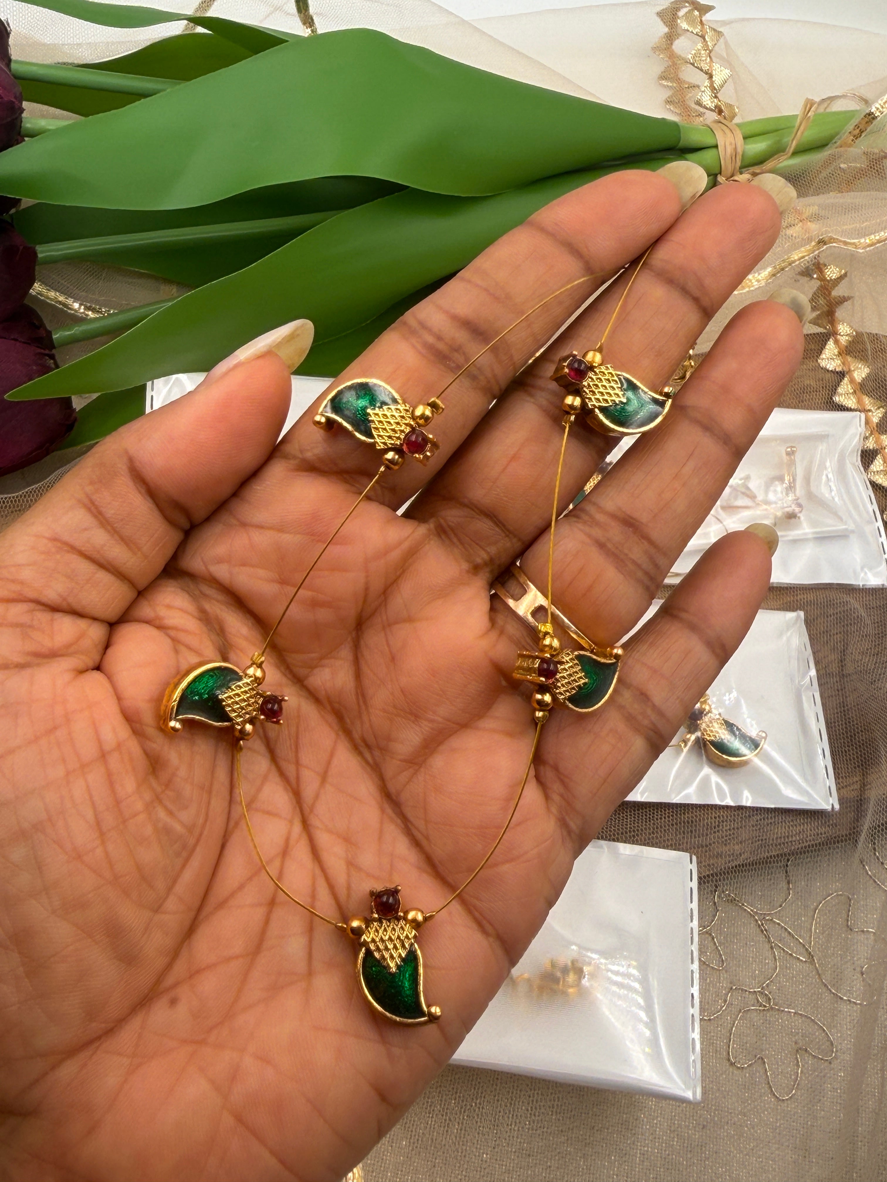 Invisible Palakka necklace
