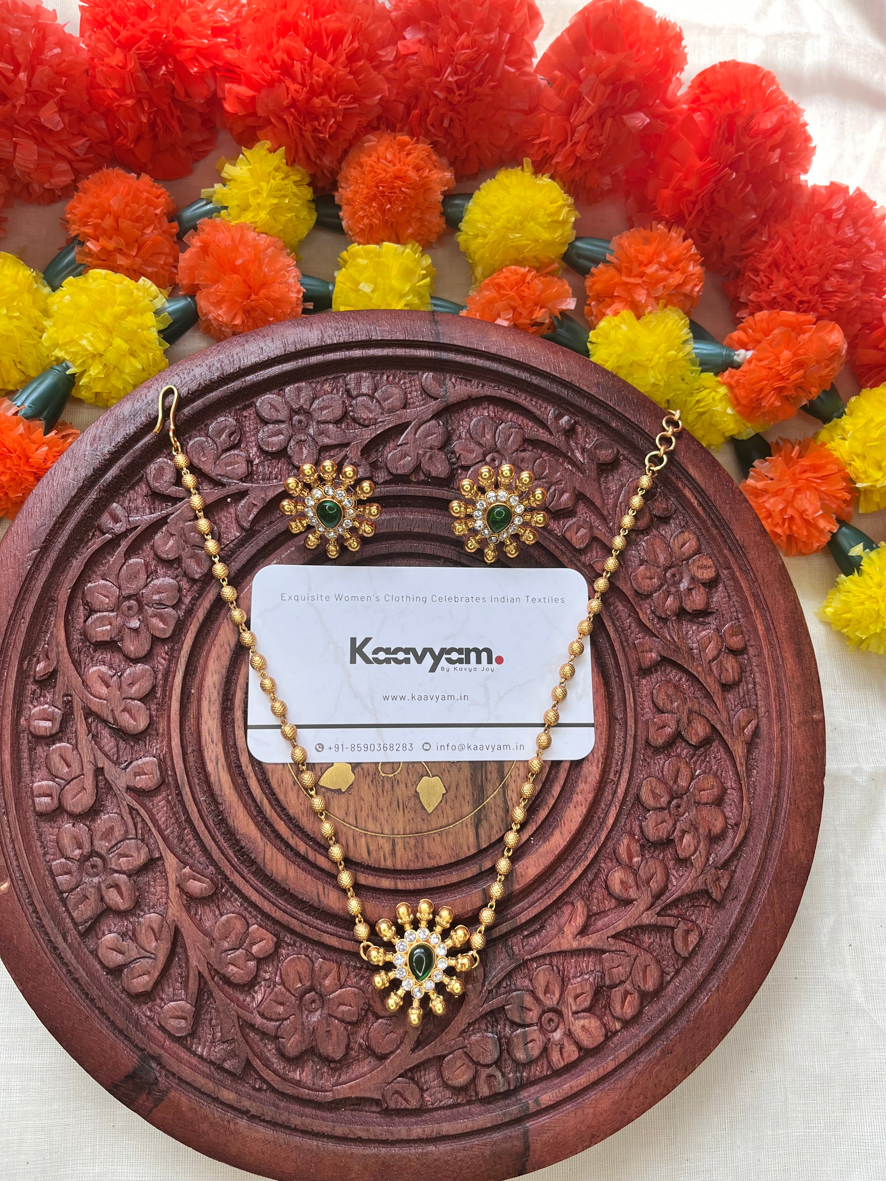 DROP SHAPE BEAD NECKLACE & EARRINGS