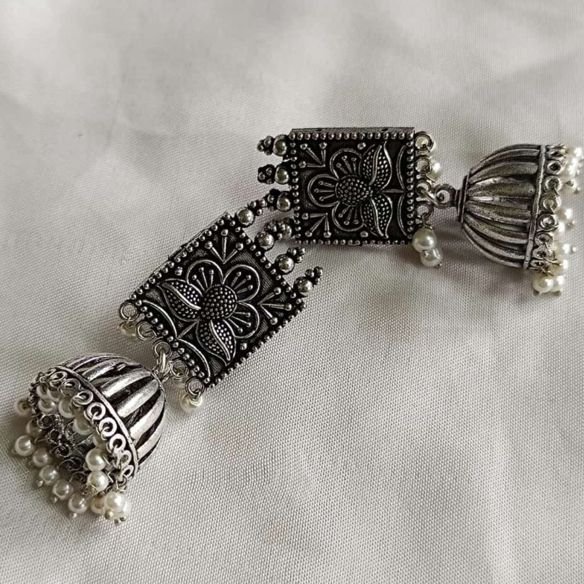 OXIDISED HASLI & EARRINGS