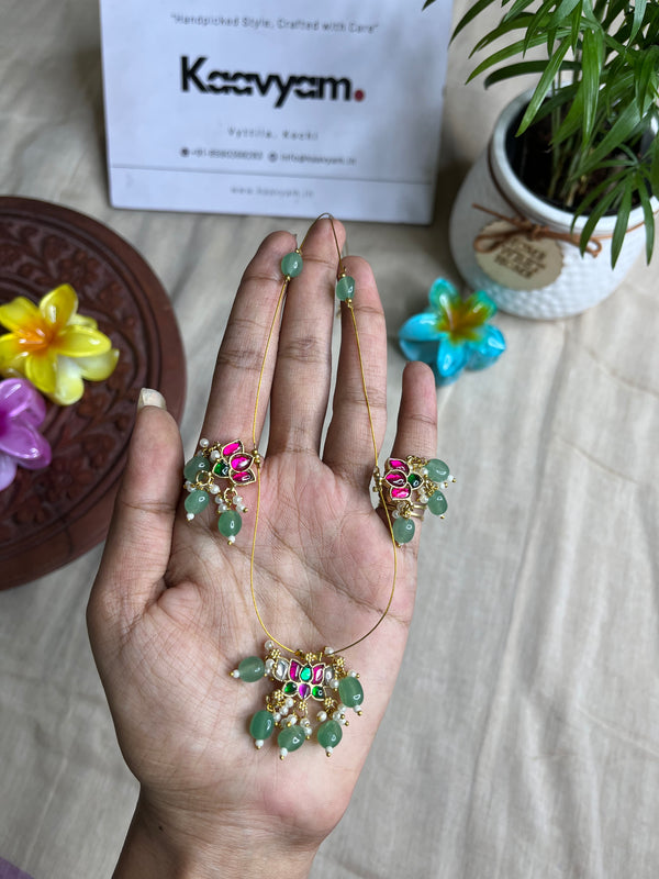 Invisible Kundhan Neckpiece