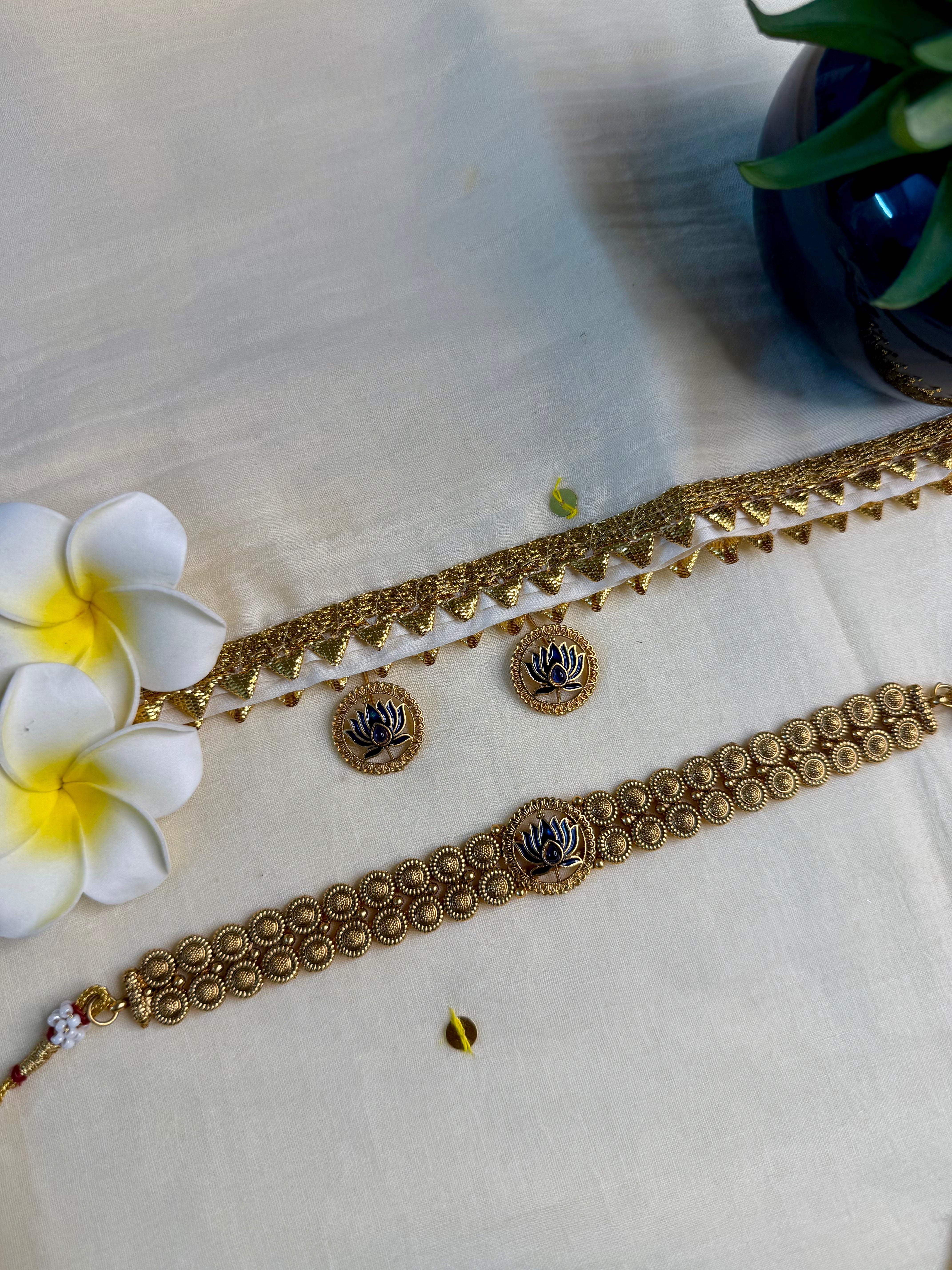Lotus Double Layer Choker