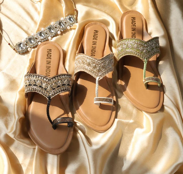 Curved Kolhapuri Sandals