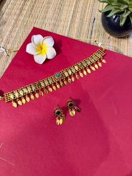 Flora Ilakkathali Choker