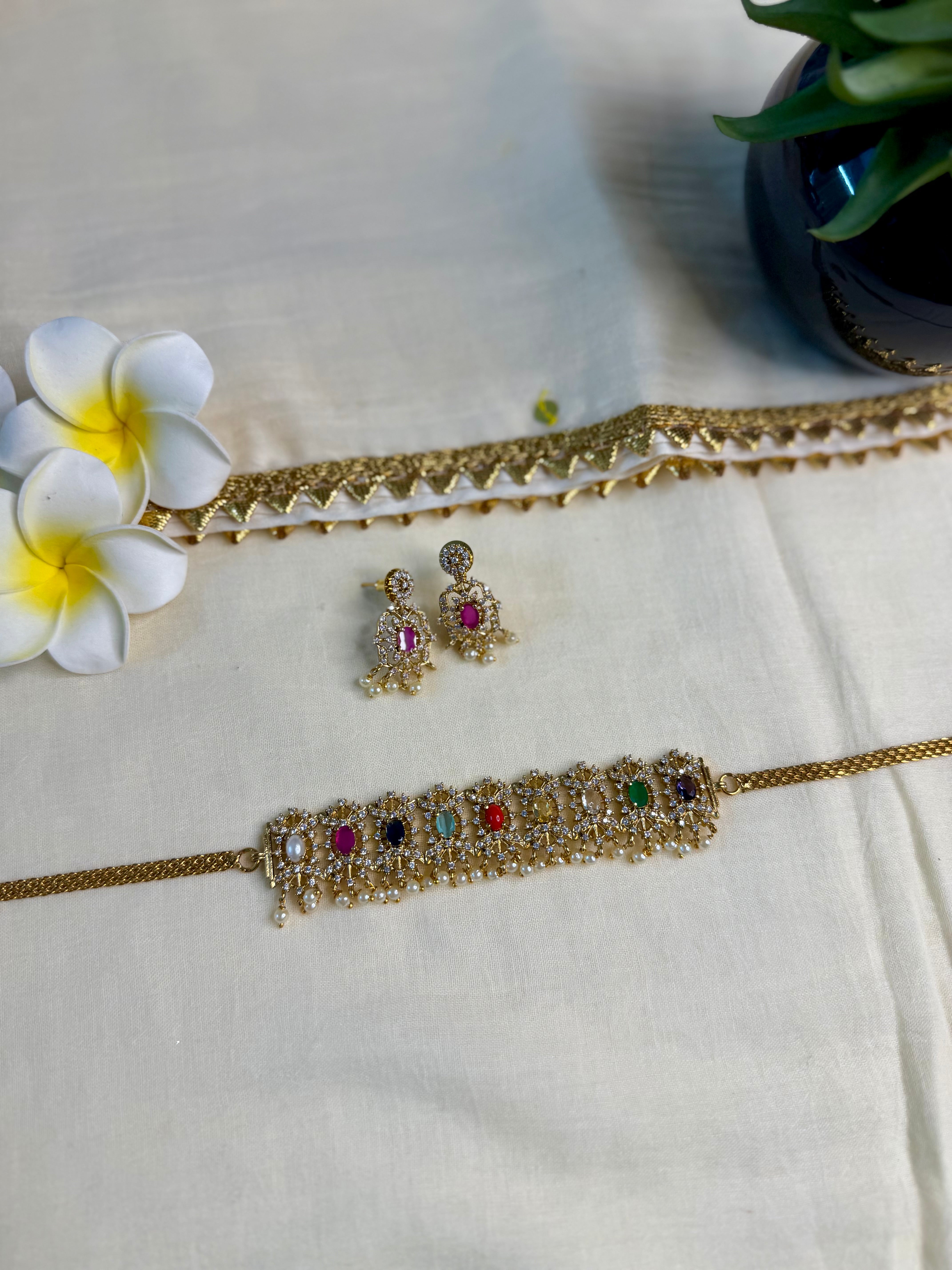 Navaratna Choker