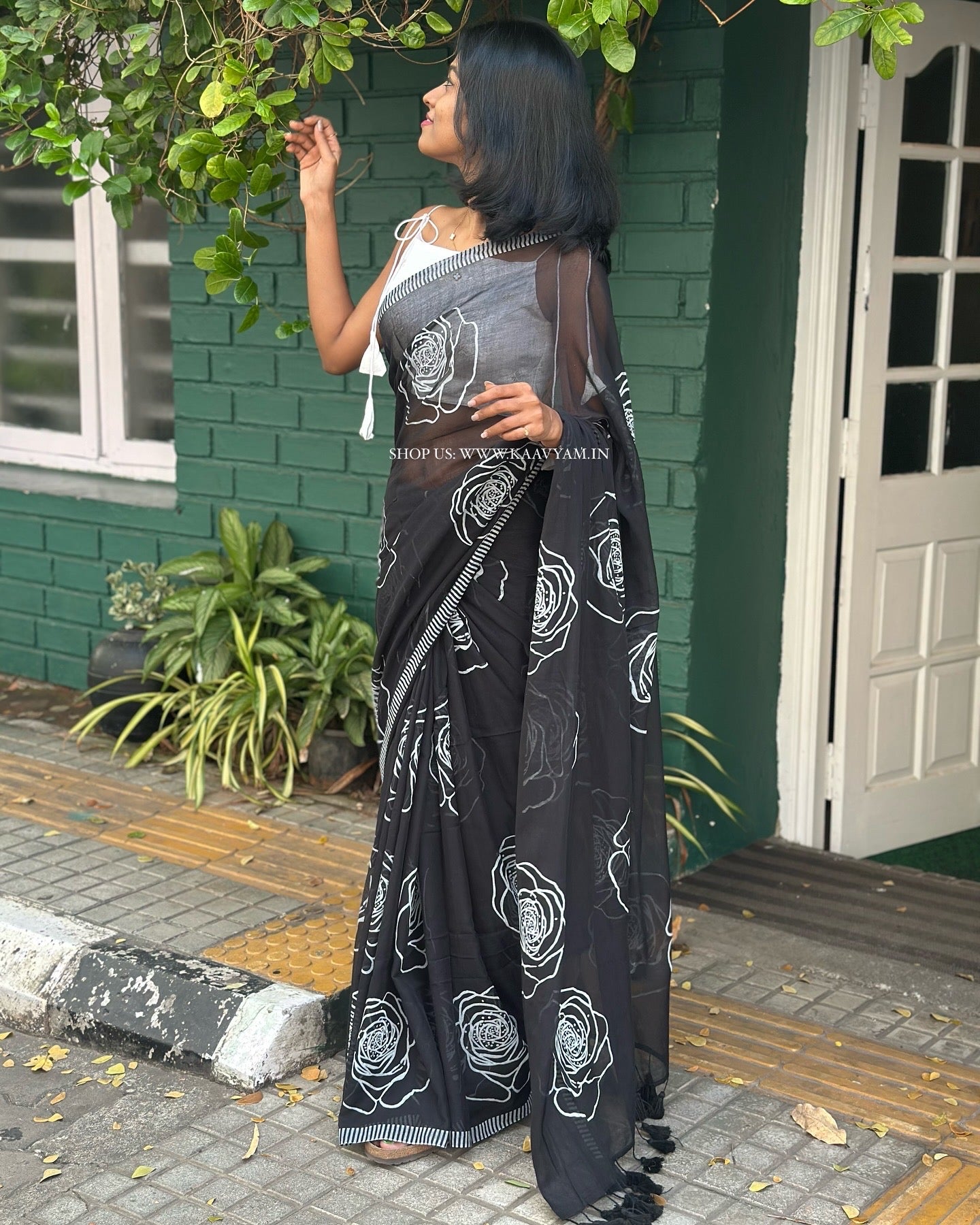 Rose Printed Mul Cotton Saree