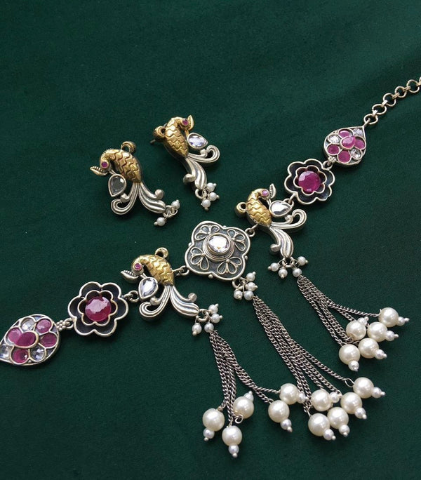 Pearl Hanging Peacock Choker