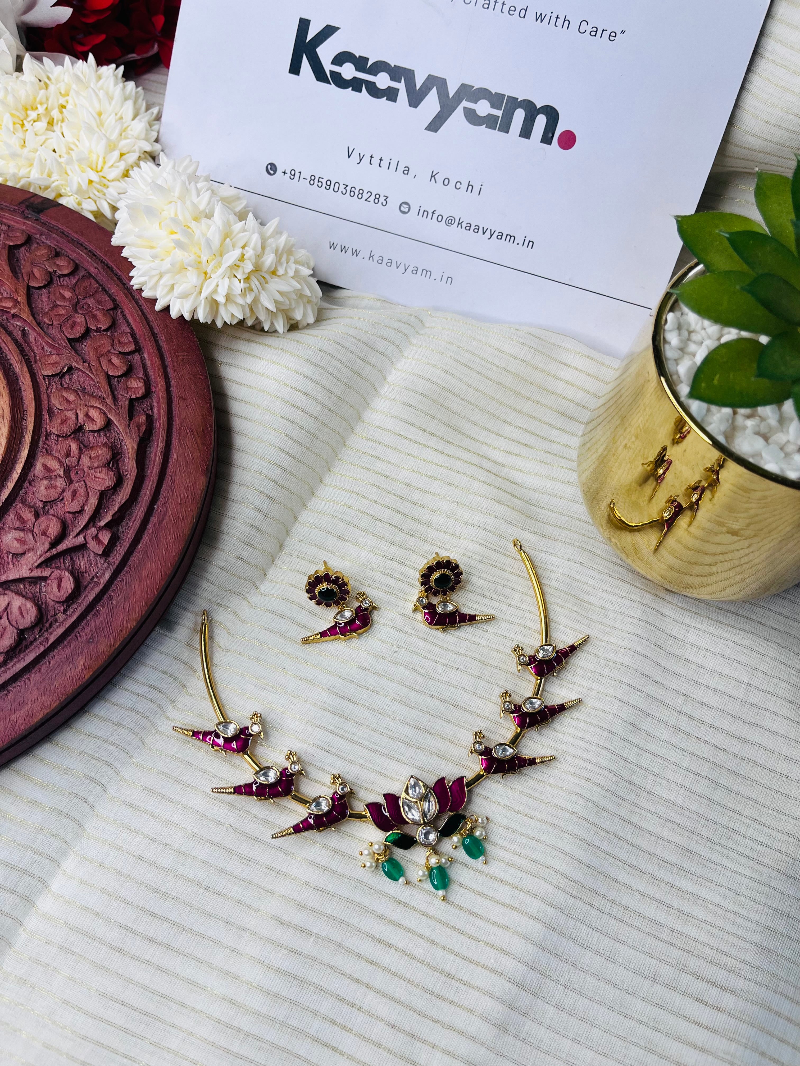 Parrot Hasli & Earrings