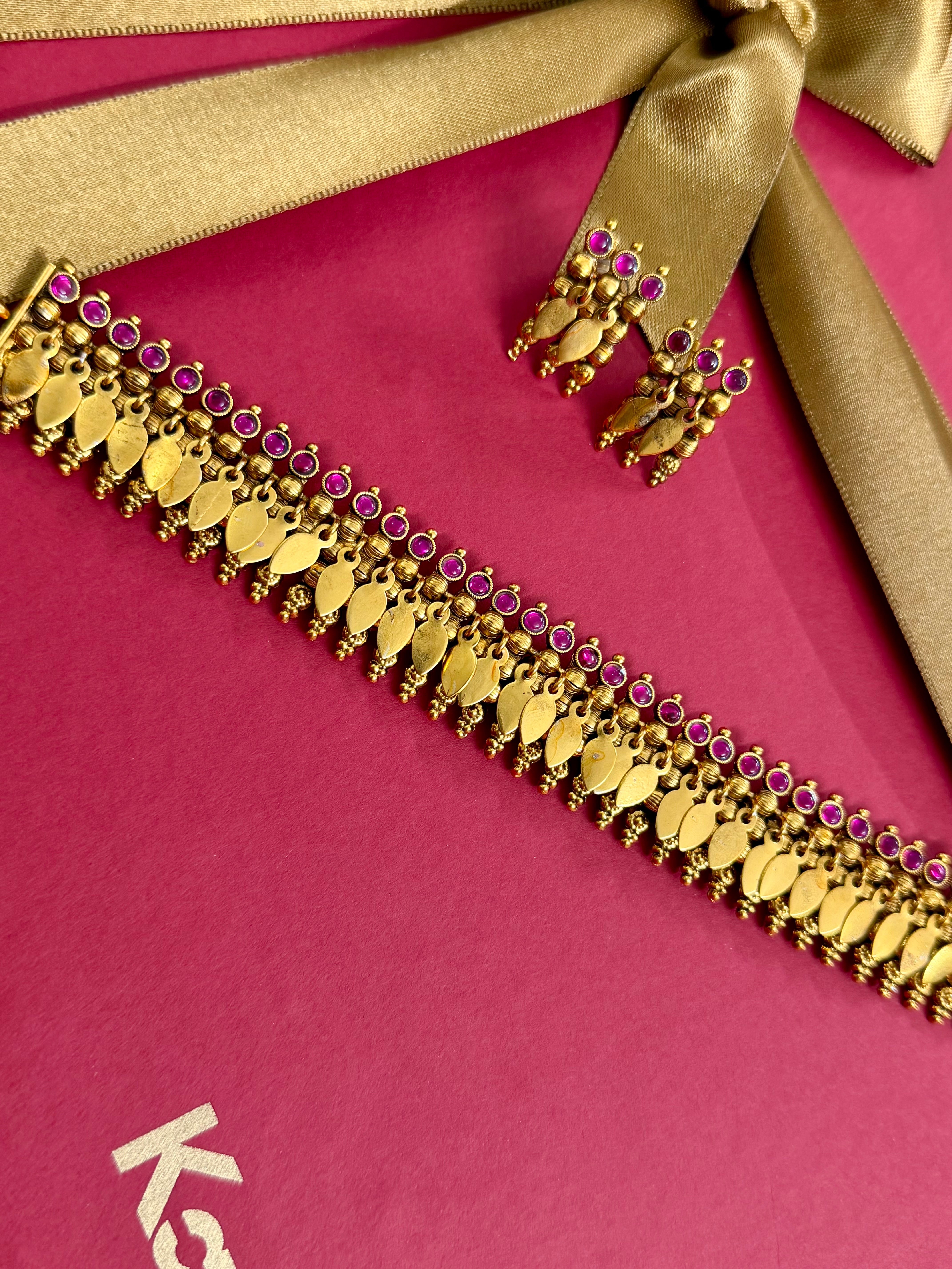 Ilakkathali Choker