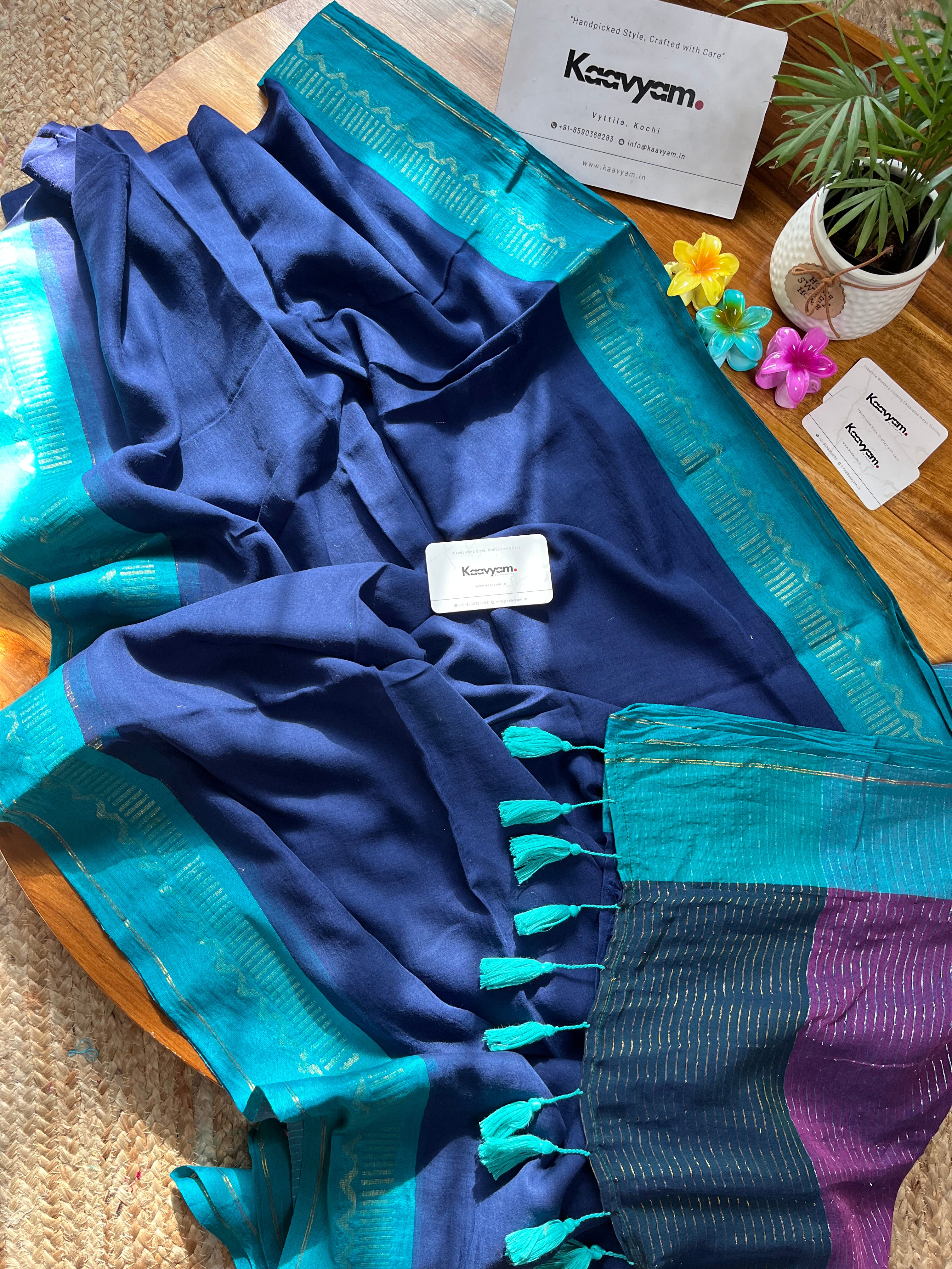 Contrast Border & Stripe Pallu Mul Cotton Saree