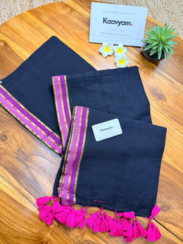Minimal Border Mul Cotton Saree