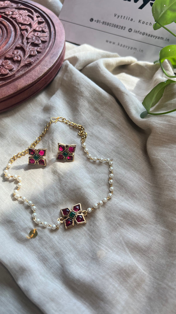 Flower Stone Choker