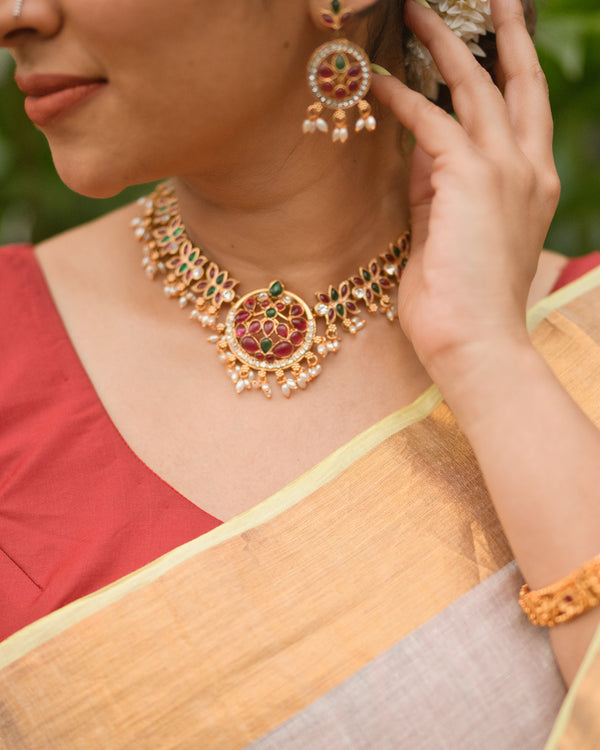 Traditional Kemp Necklace & Earrings