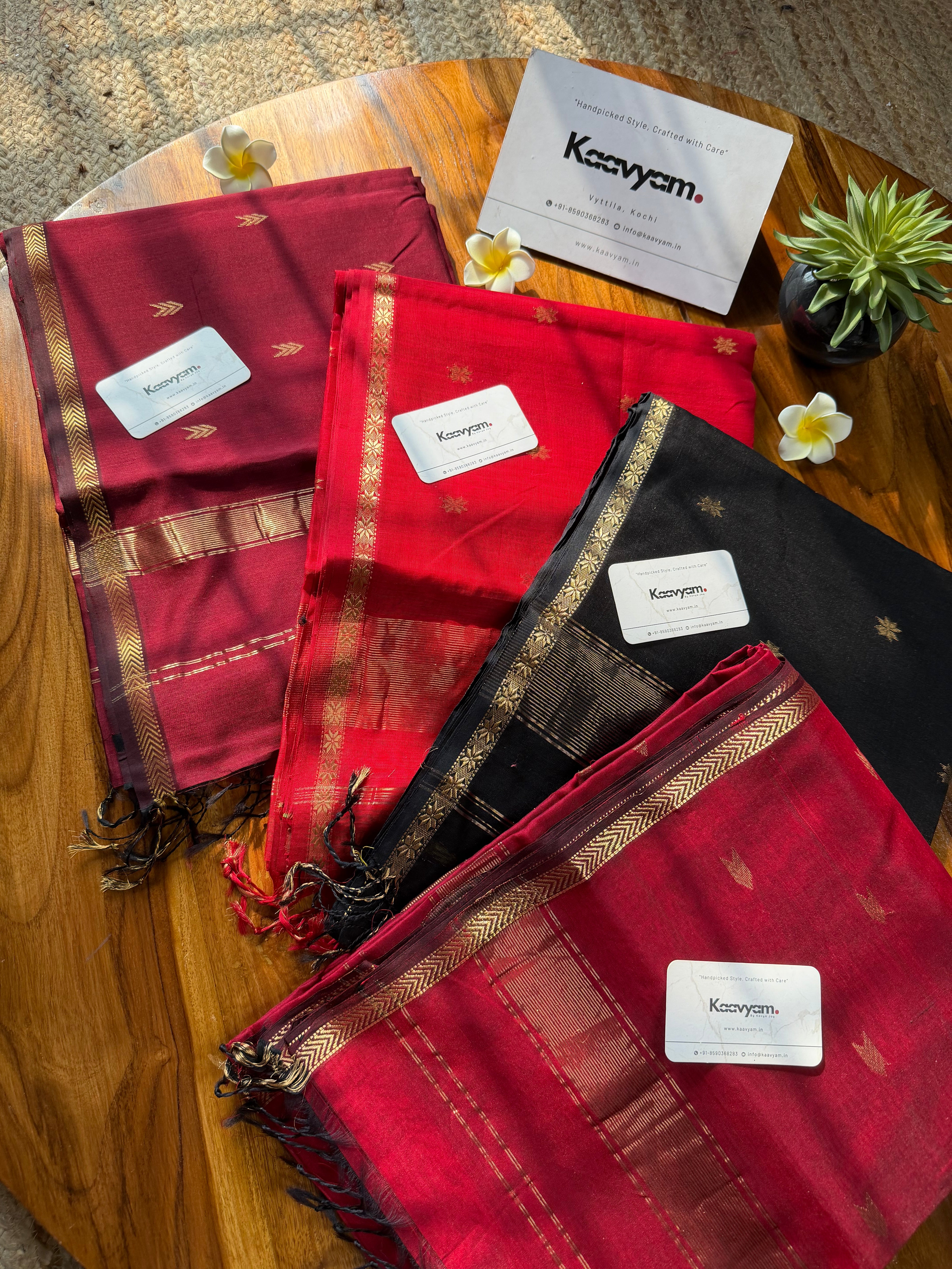 Plain Small Border Maheshwari Silk Saree
