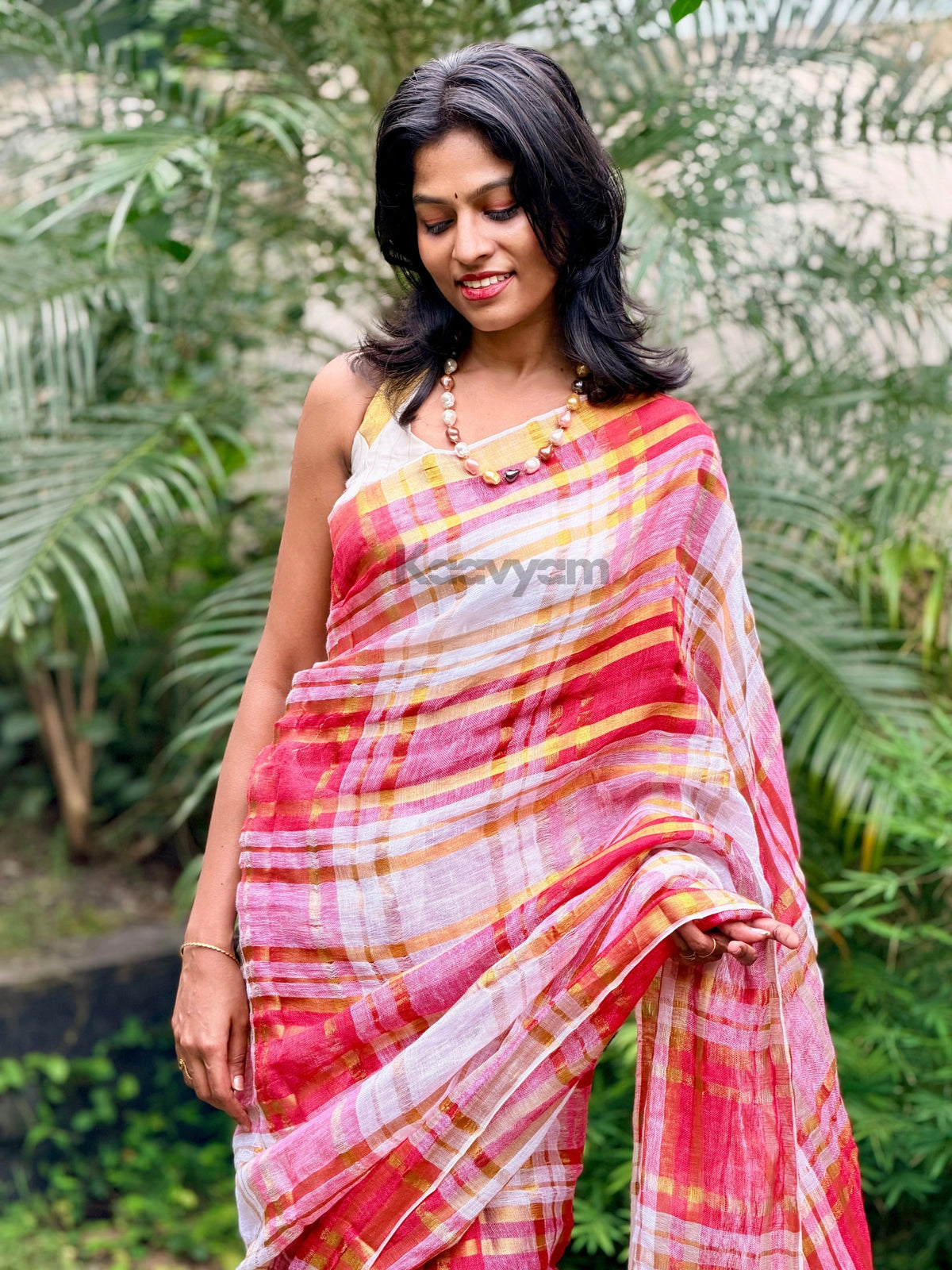 Checks Charm Linen Saree