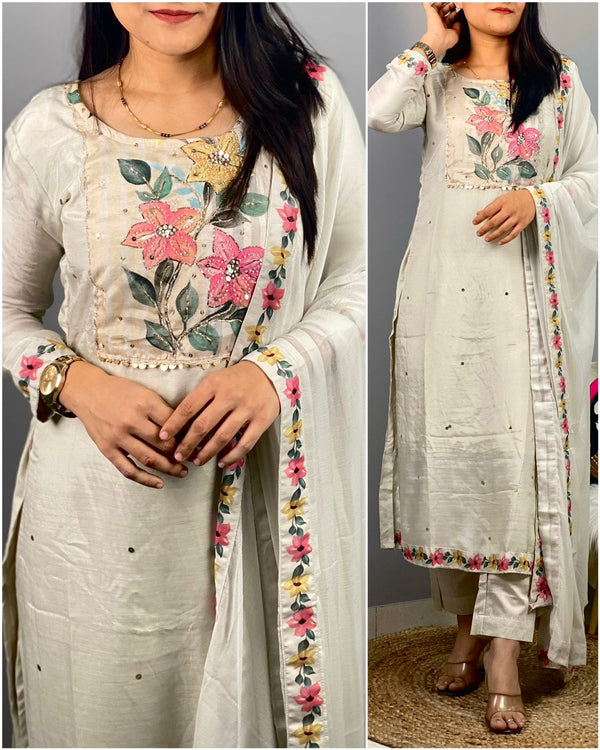 IVORY KURTHI SET