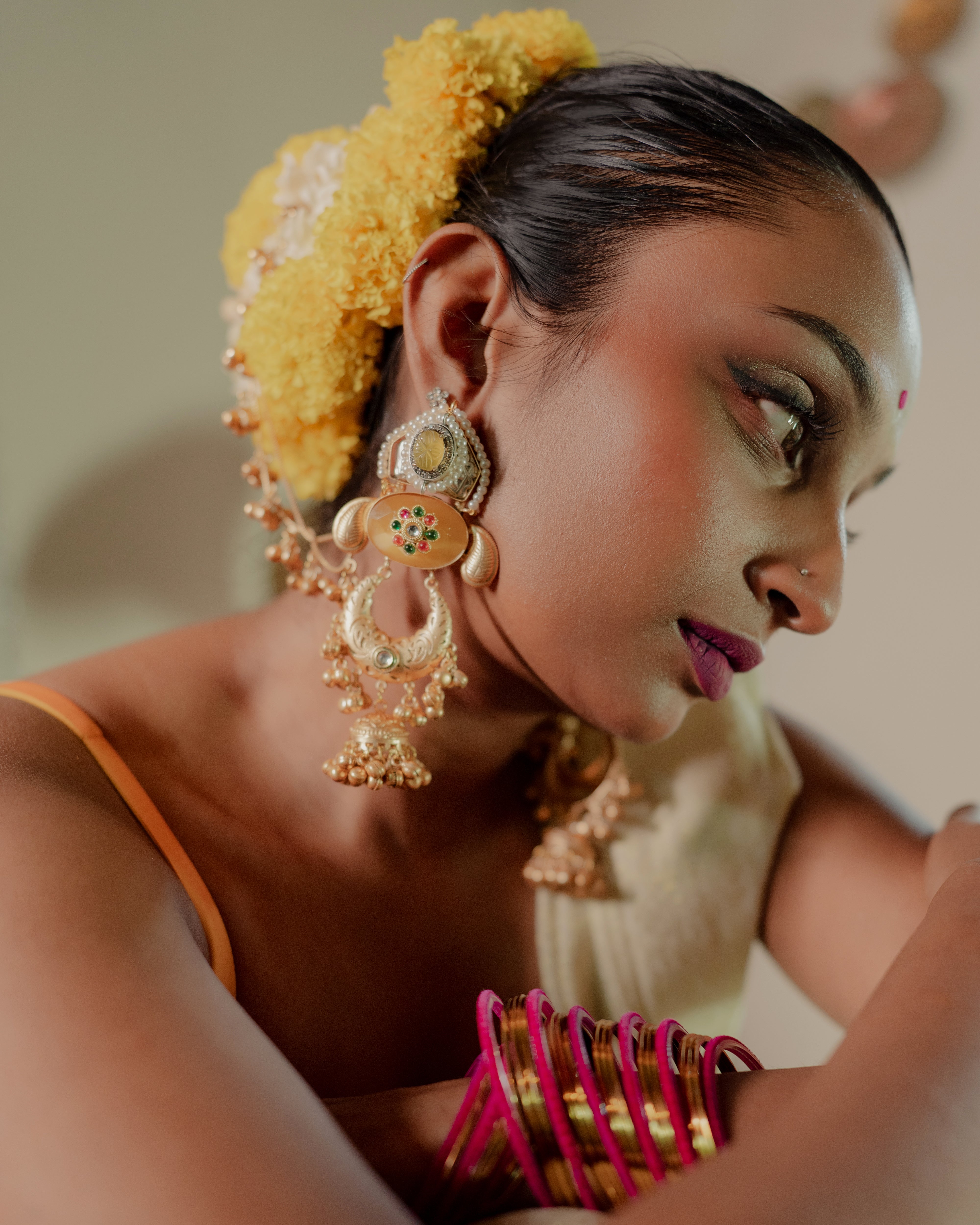 Mattal Earrings With Ear Chain