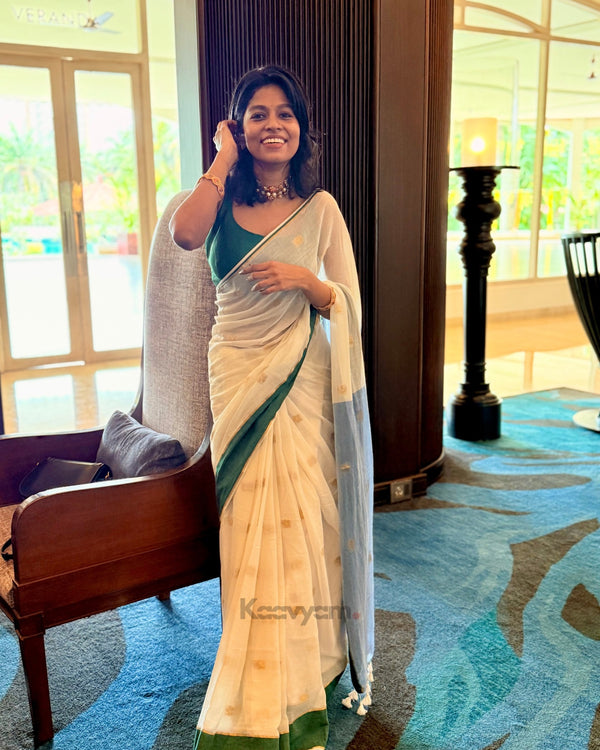 Floral Motif Minimal Mul Cotton Saree - Manka