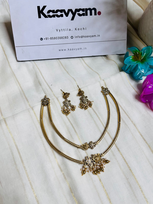 Layer Hasli & Earrings