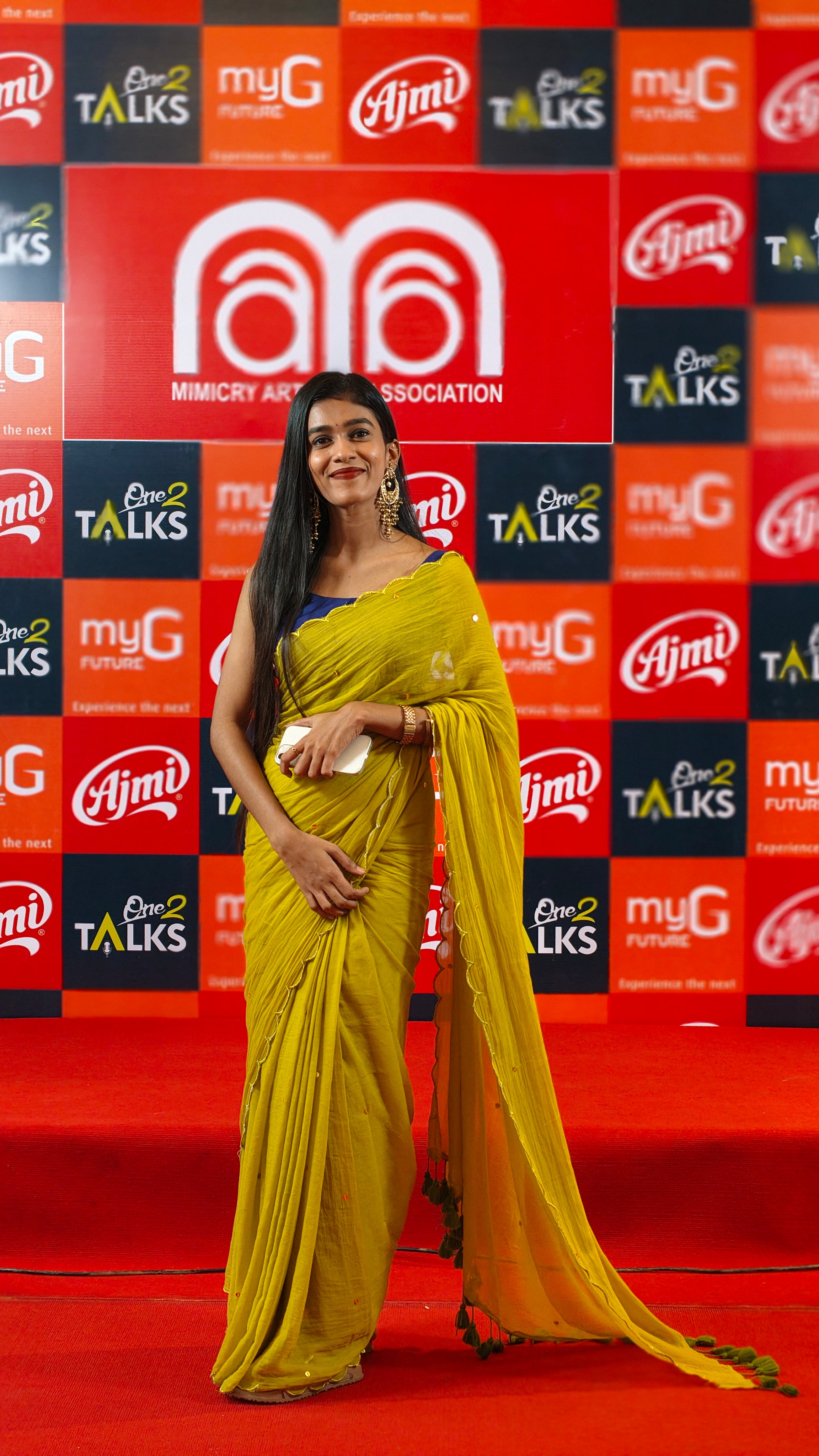 Scallop Border Mul cotton Sequins Saree
