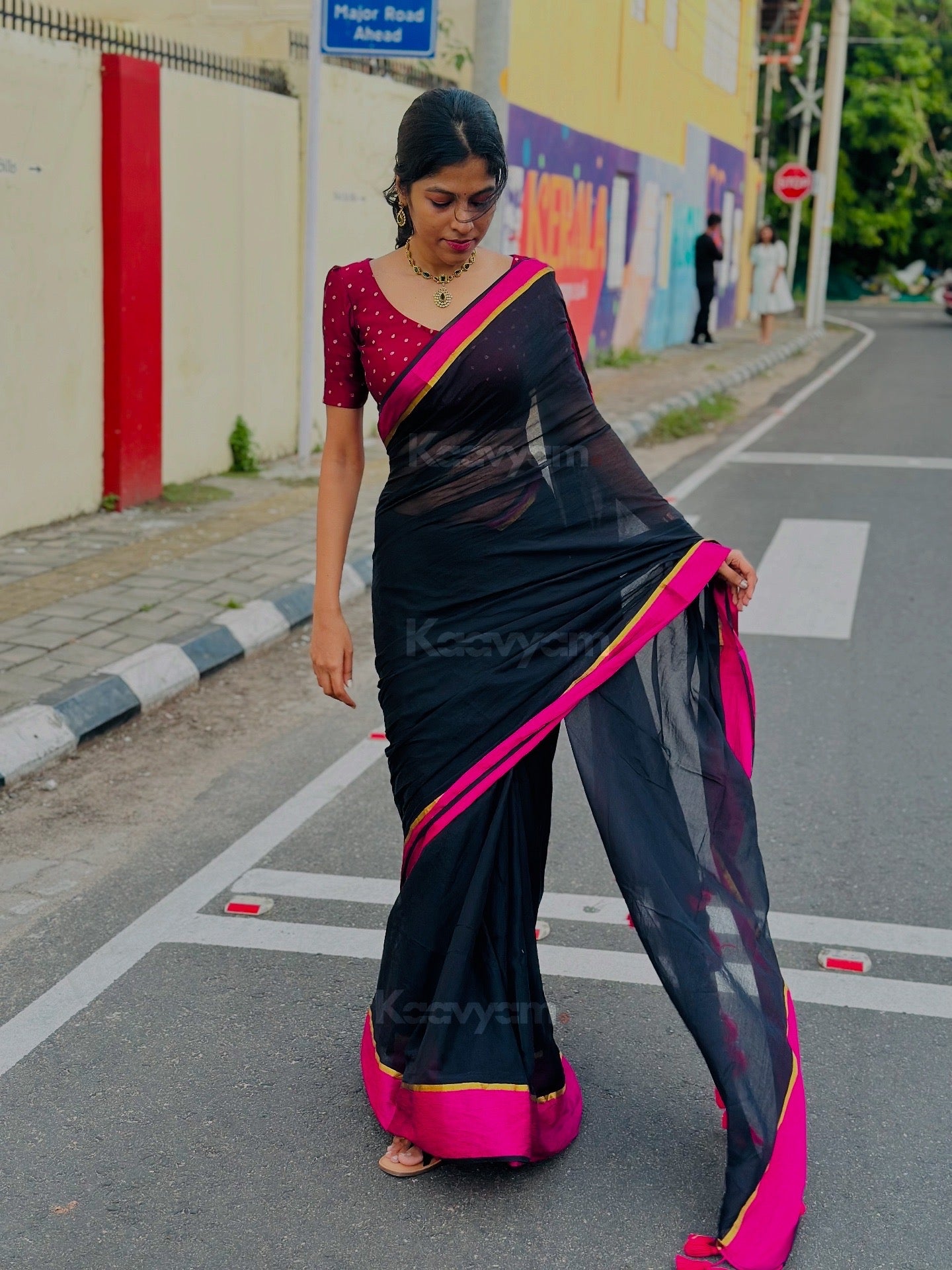 Kasav String Contrast Border Mul Cotton Saree