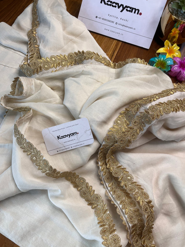Off-White Golden Lace Border Mul Cotton Saree