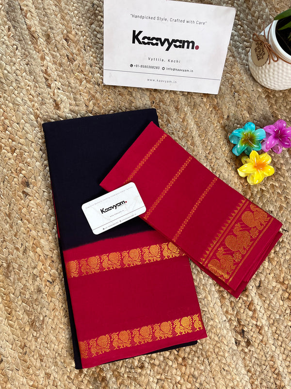 Peacock Contrast Border Sungudi Saree