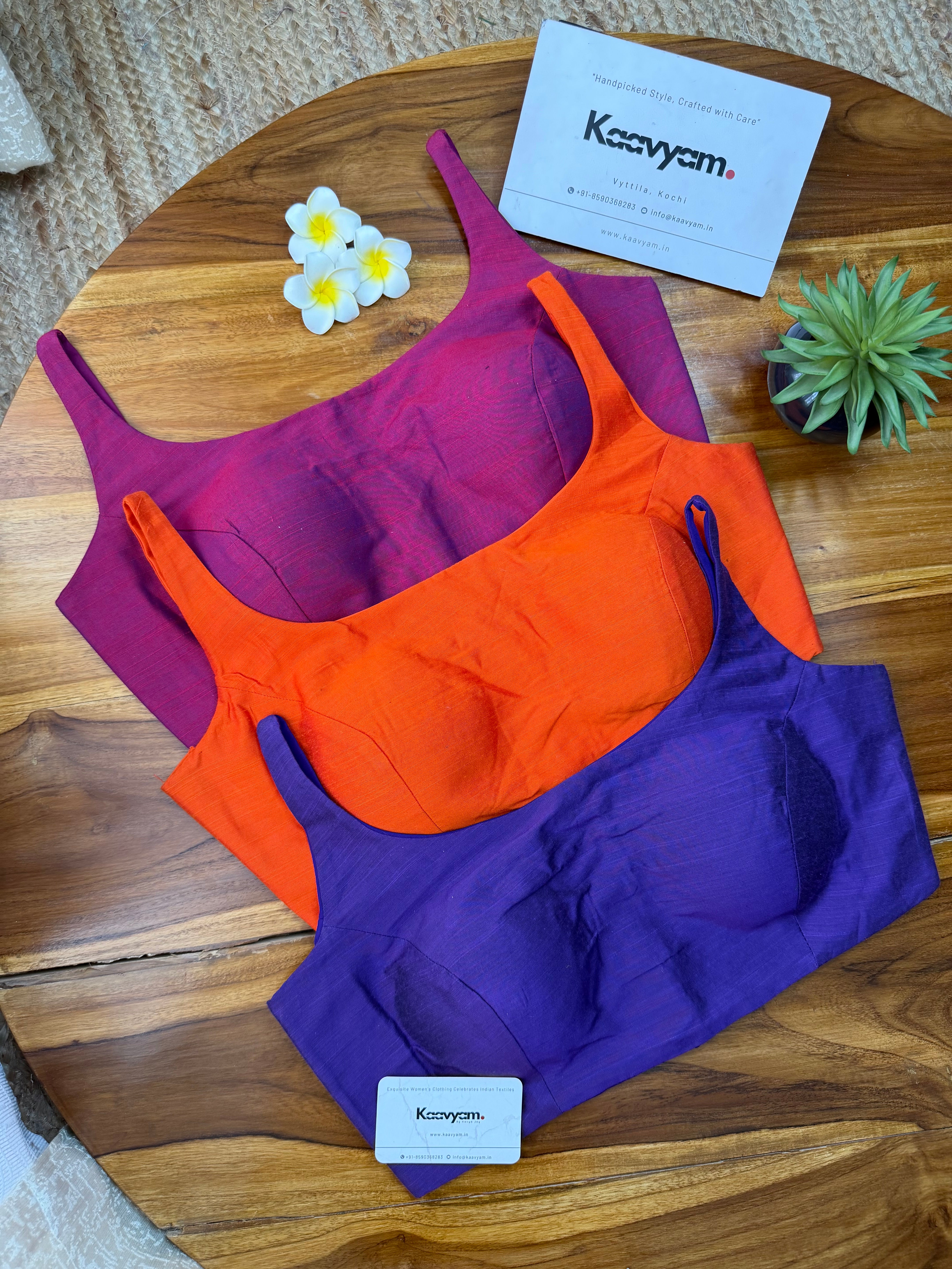 Sleevless Blouse