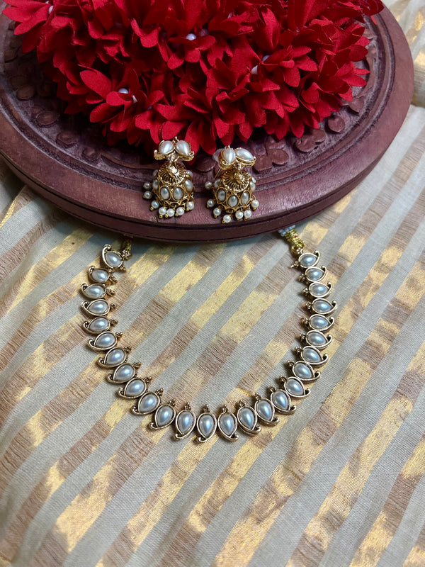 Pearl Mango Necklace