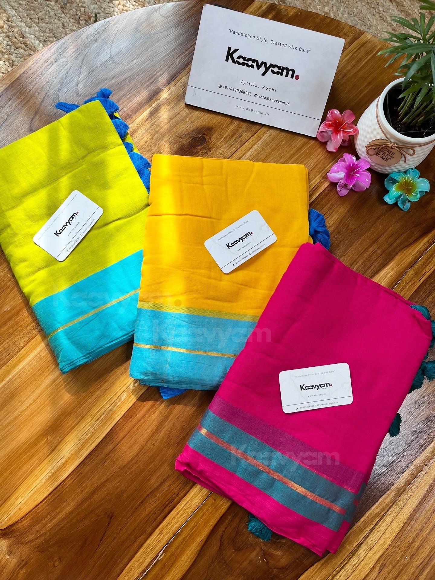 String Border Mul Cotton Saree - Rangeela