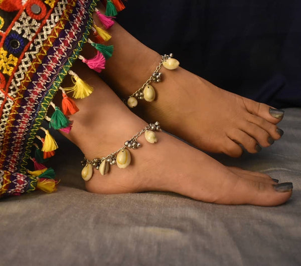 SHELL GHUNGAROO ANKLETS