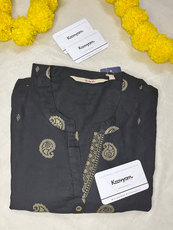 BLACK COLLAR KURTI