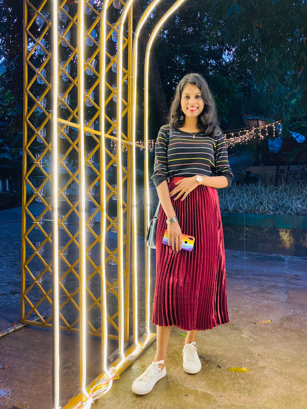 RED SATIN PLEATED SKIRT