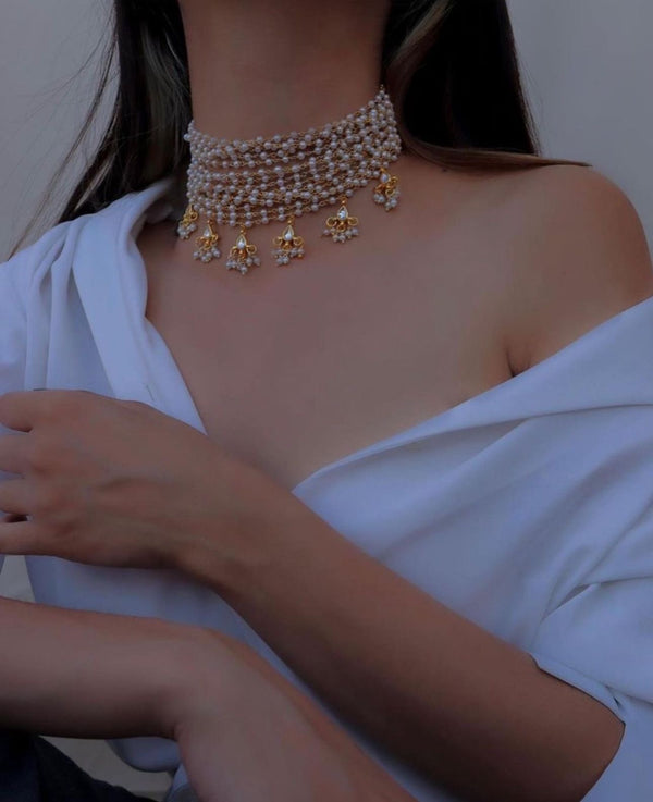 Heavy Pearl Layer Choker